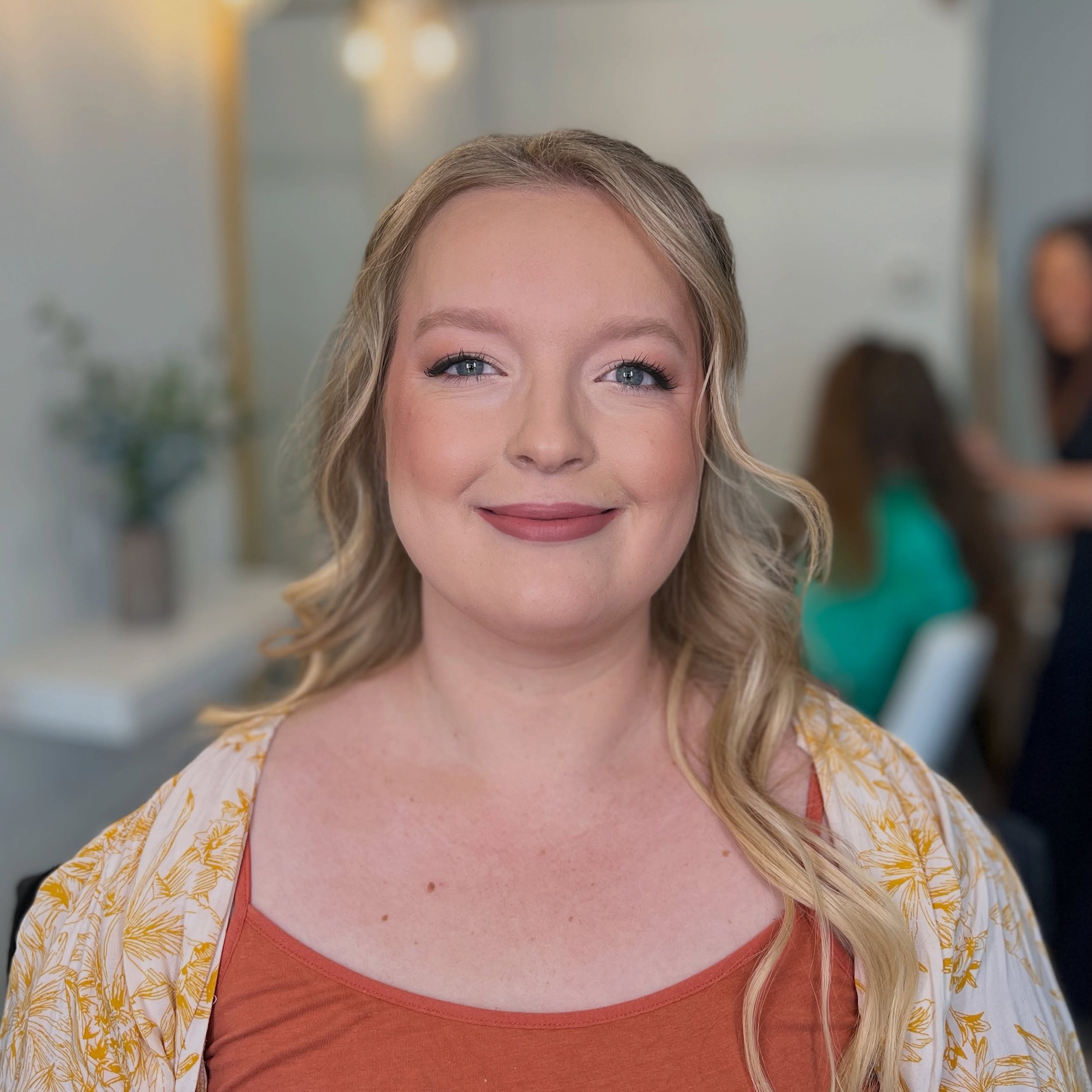 🤍 Jenny 🤍

21-March-2026 
Artist: Kelsi 

#iowamakeupartist #desmoinesmakeupartist #ivoryandstoneartistry #softglam #weddingmakeup