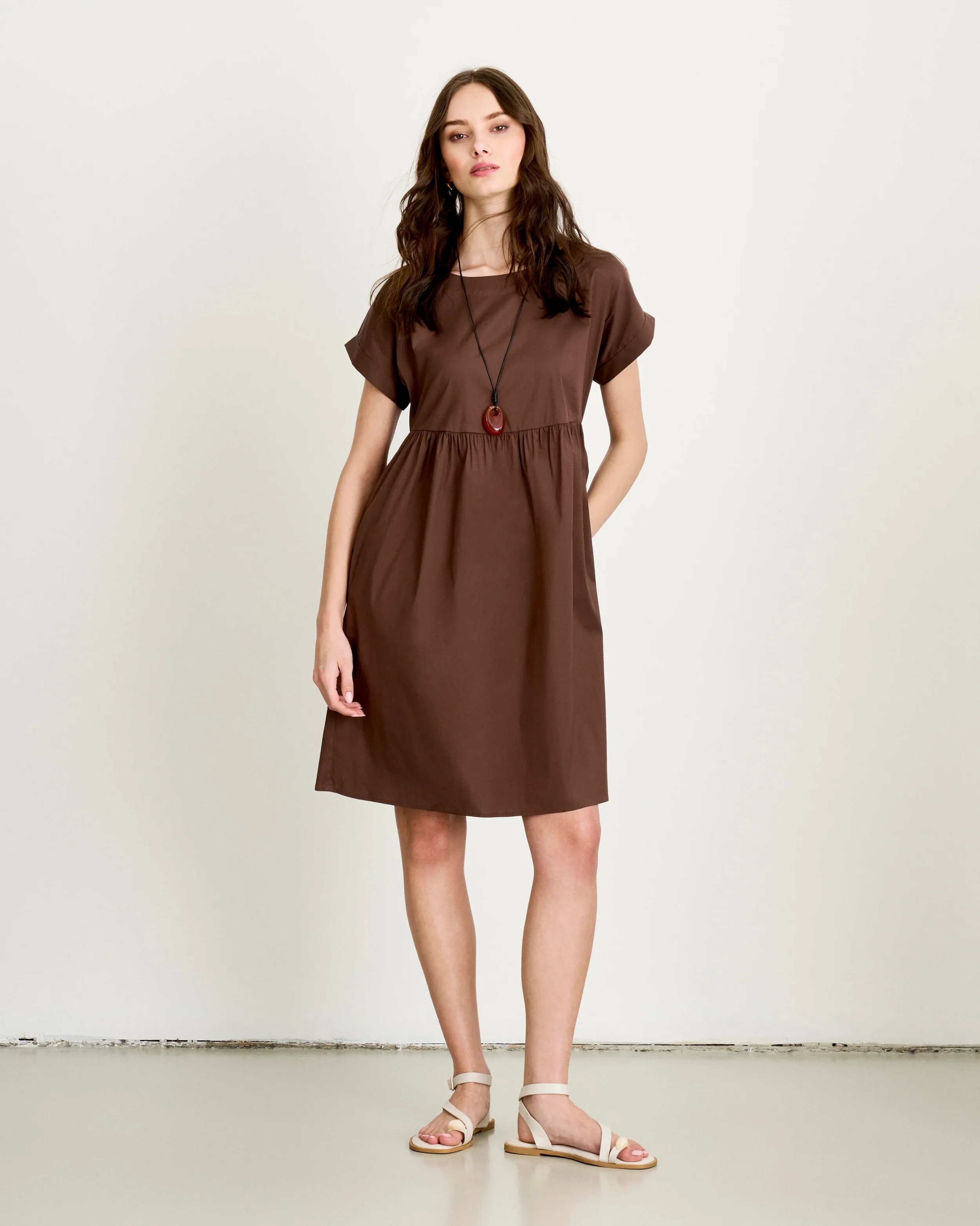 261M1274_06410.webp