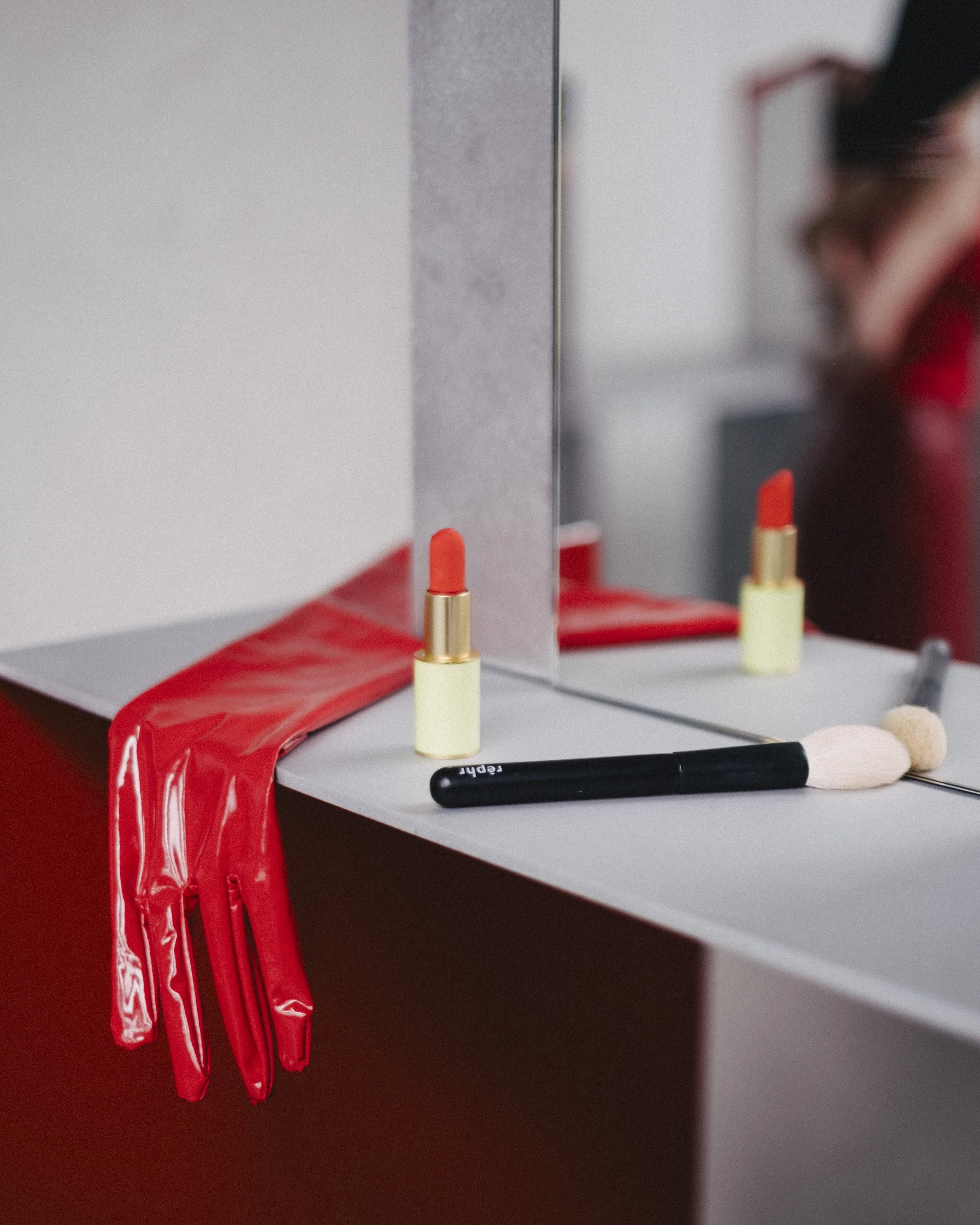 Véronique MANHATTAN CONSOLE 11.JPG