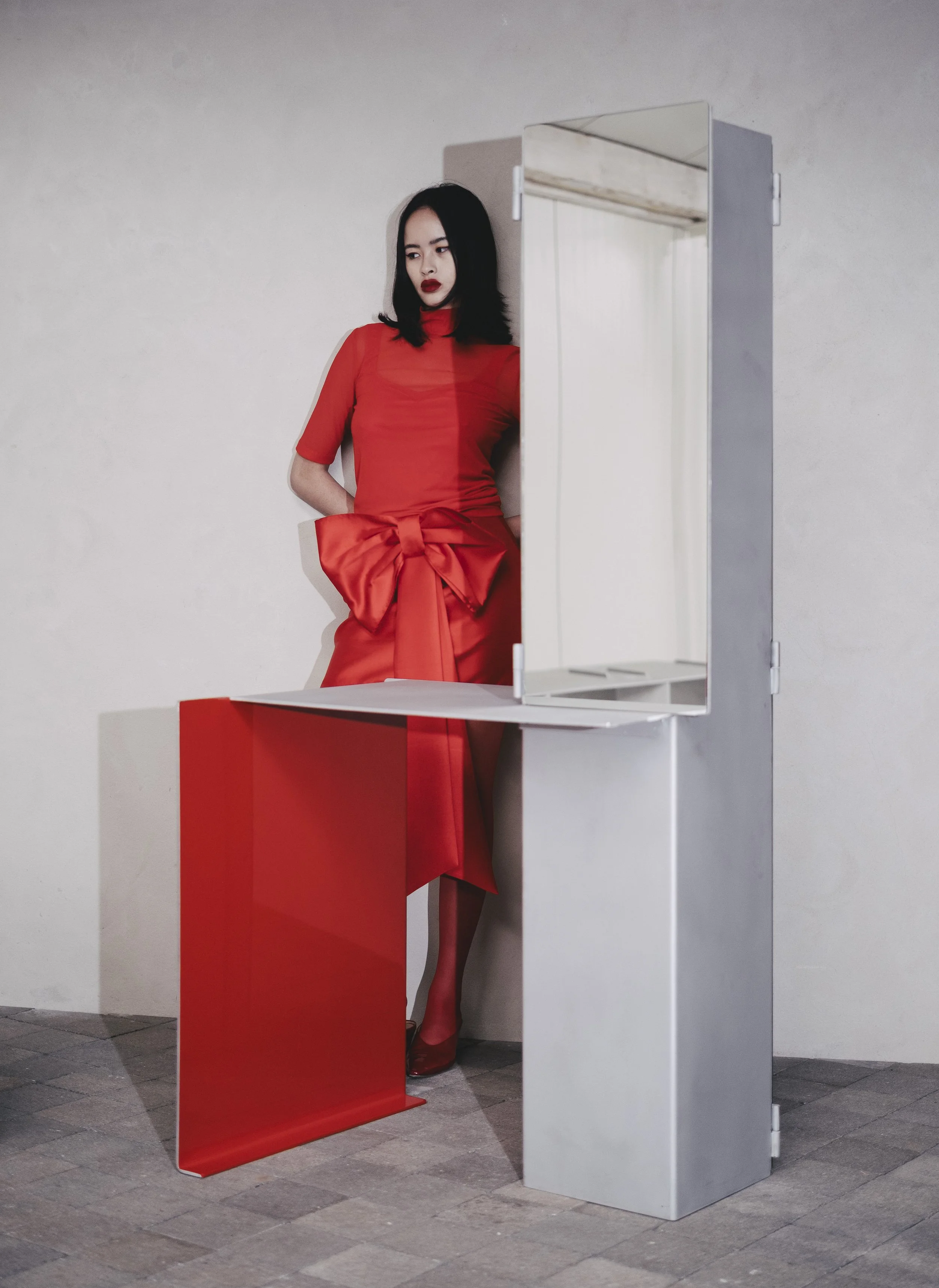 Véronique MANHATTAN CONSOLE 03.JPG