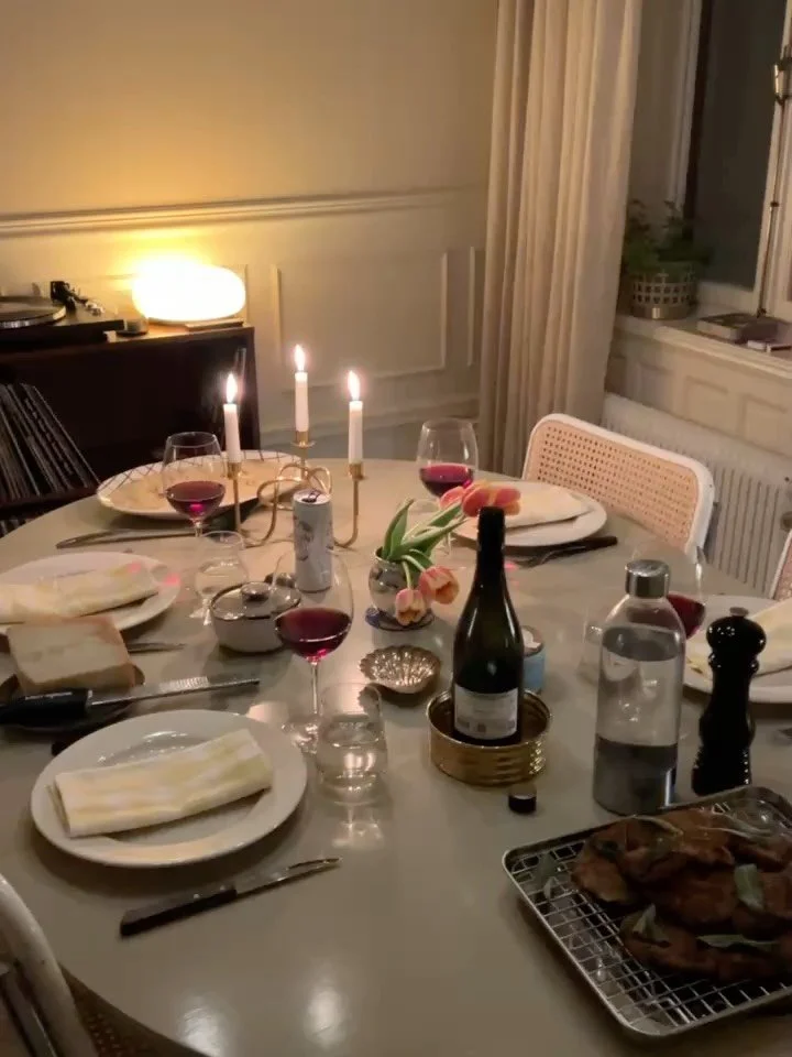 Hejd&aring; alla middagar med levande ljus 🕯️ vi ses om ett tag!