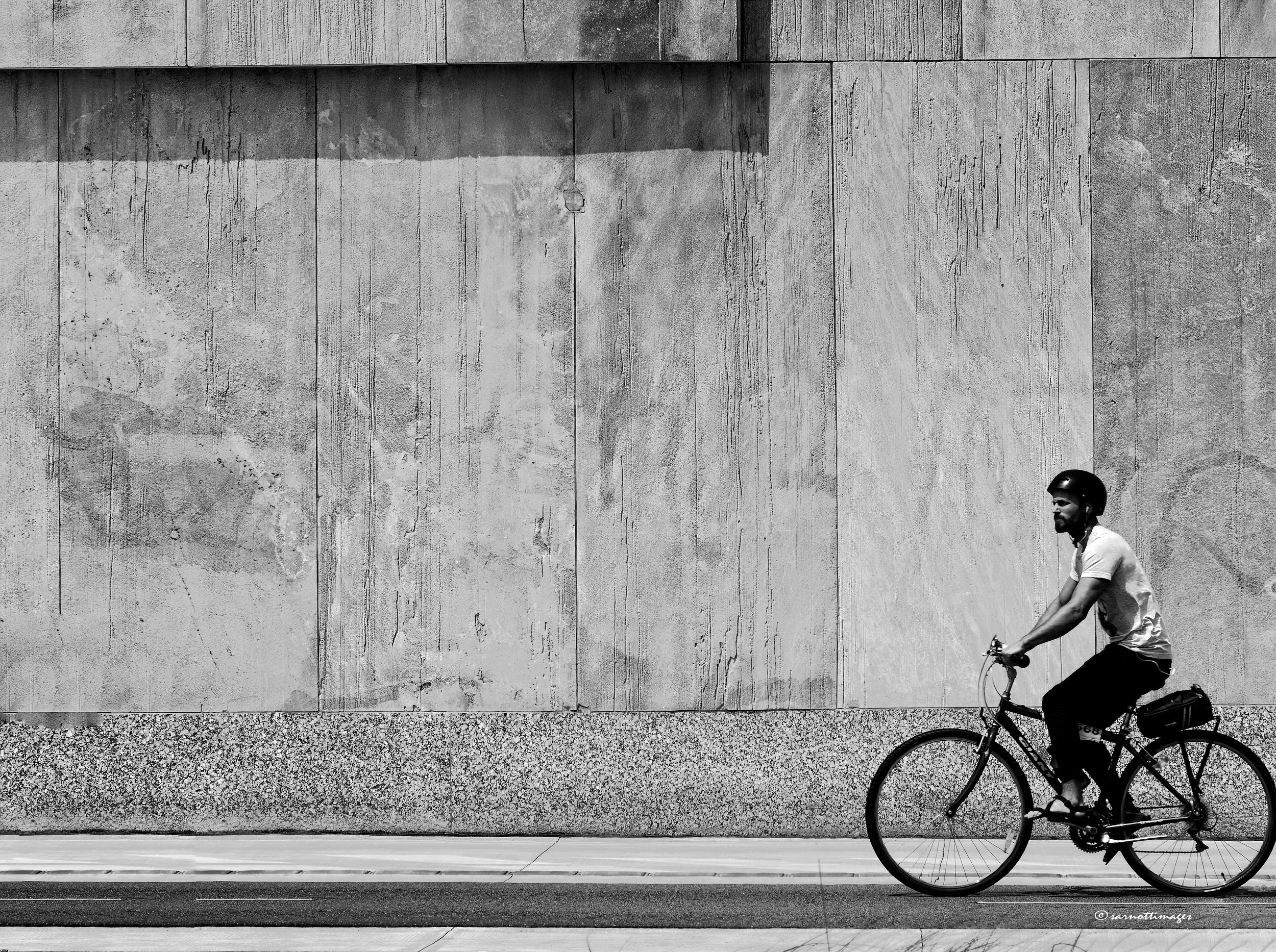 Kellogg Boulevard Traffic