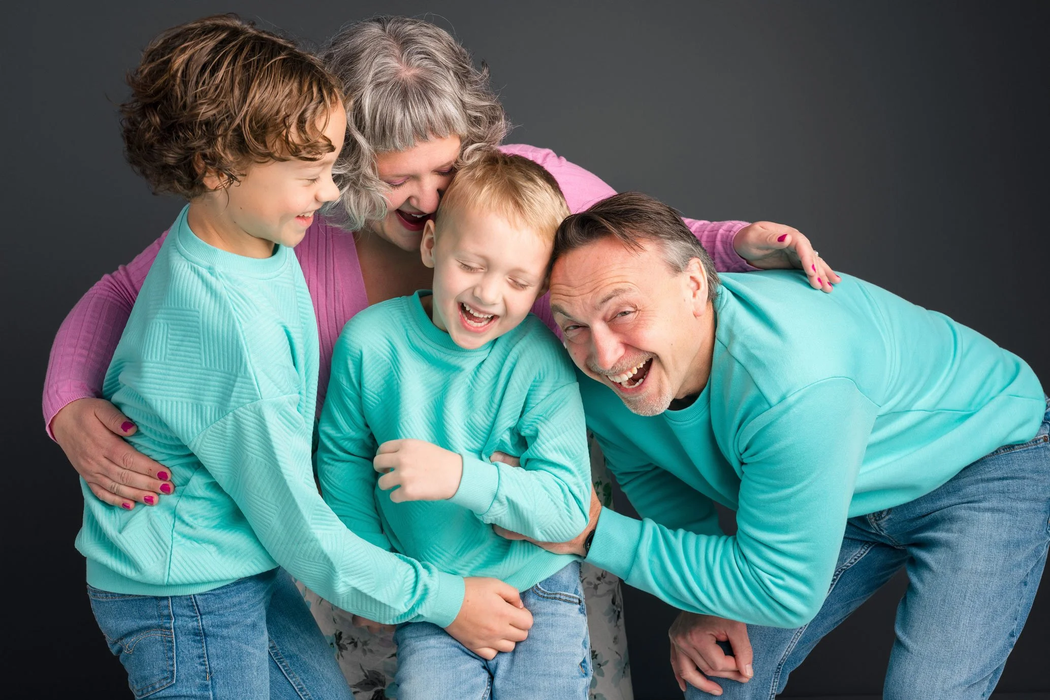 Merry Happy Holiday Sessions 2025