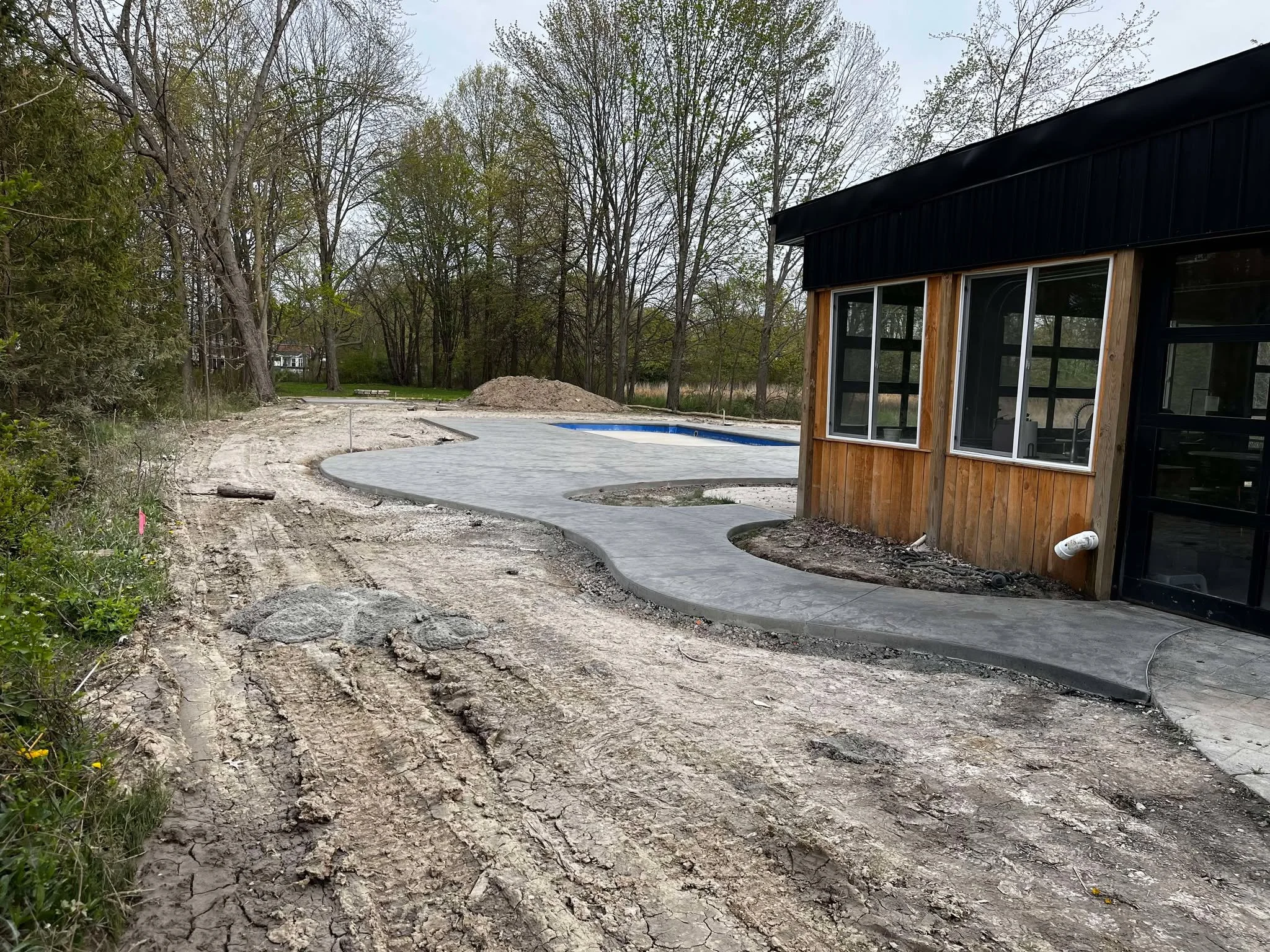 exterior-design-excavation-concrete-patio-service.jpg
