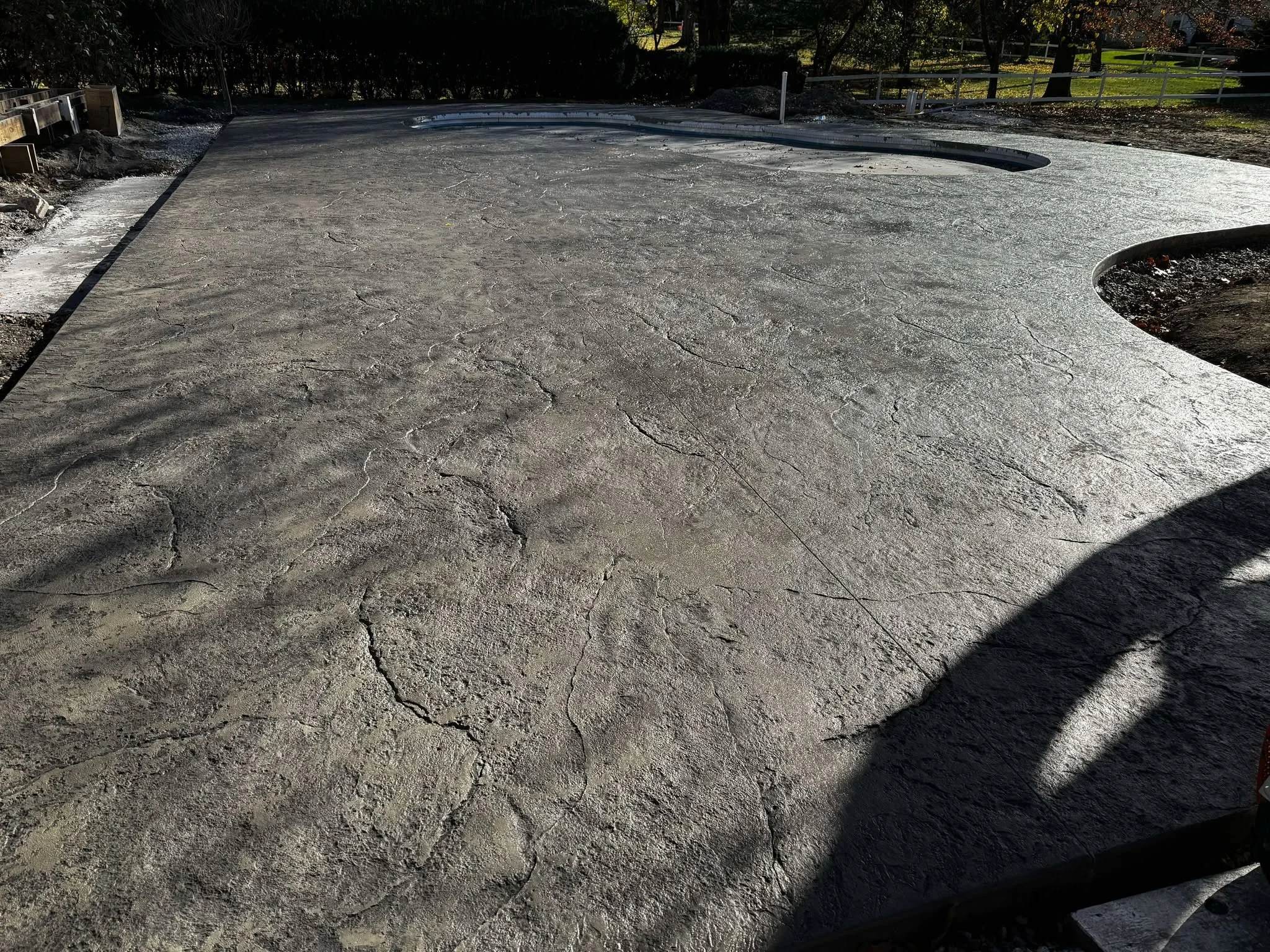 decorative-stamped-concrete-patio-pool-deck.jpg