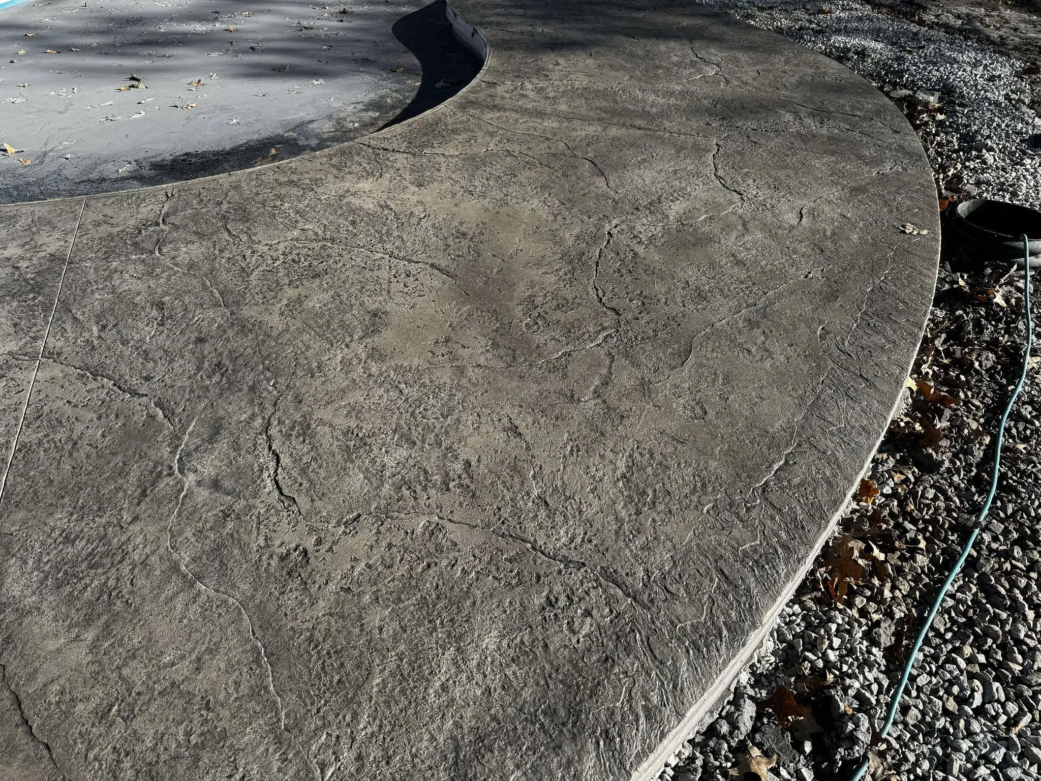 stamped-concrete-close-up-visual-pool.jpg