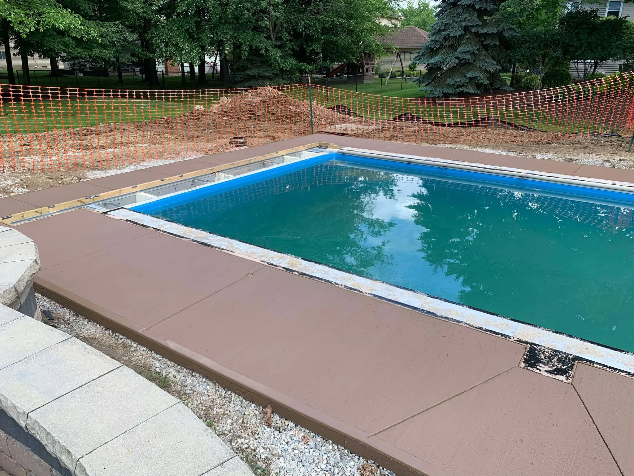 pool-deck-stamped-concrete-with-coloring.jpg