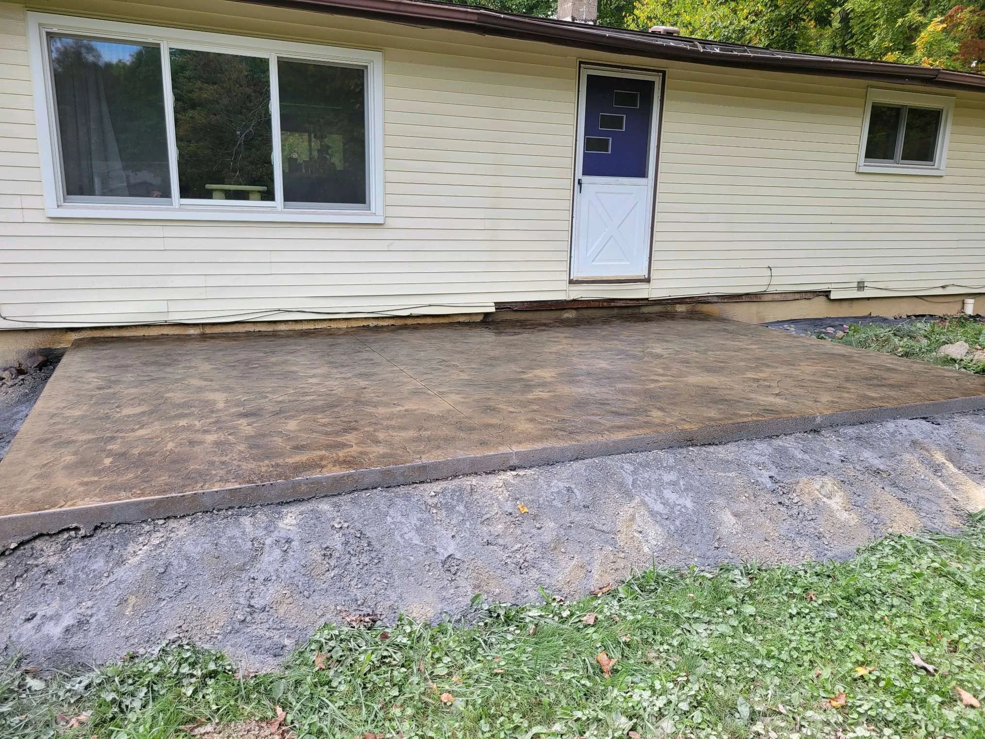patio-stamped-concrete-colored.jpg