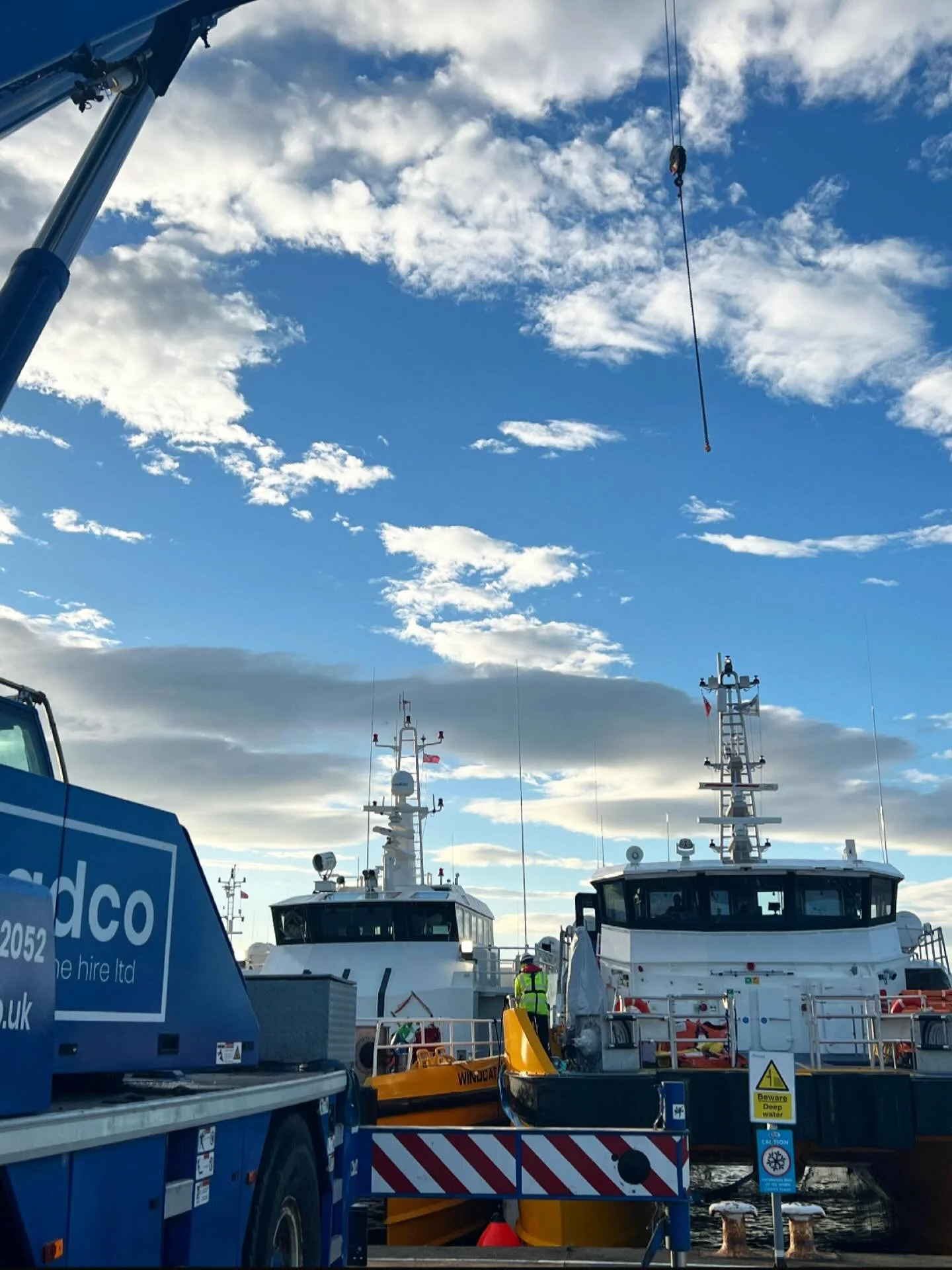 Here&rsquo;s a sneak peek at what we&rsquo;ve been up to this week! From big lifts to tight spots, we&rsquo;ve got your project covered.

Looking for reliable crane hire? We&rsquo;re here to help!

Our Services Include:
	&bull;	Crane Hire
	&bull;	Con