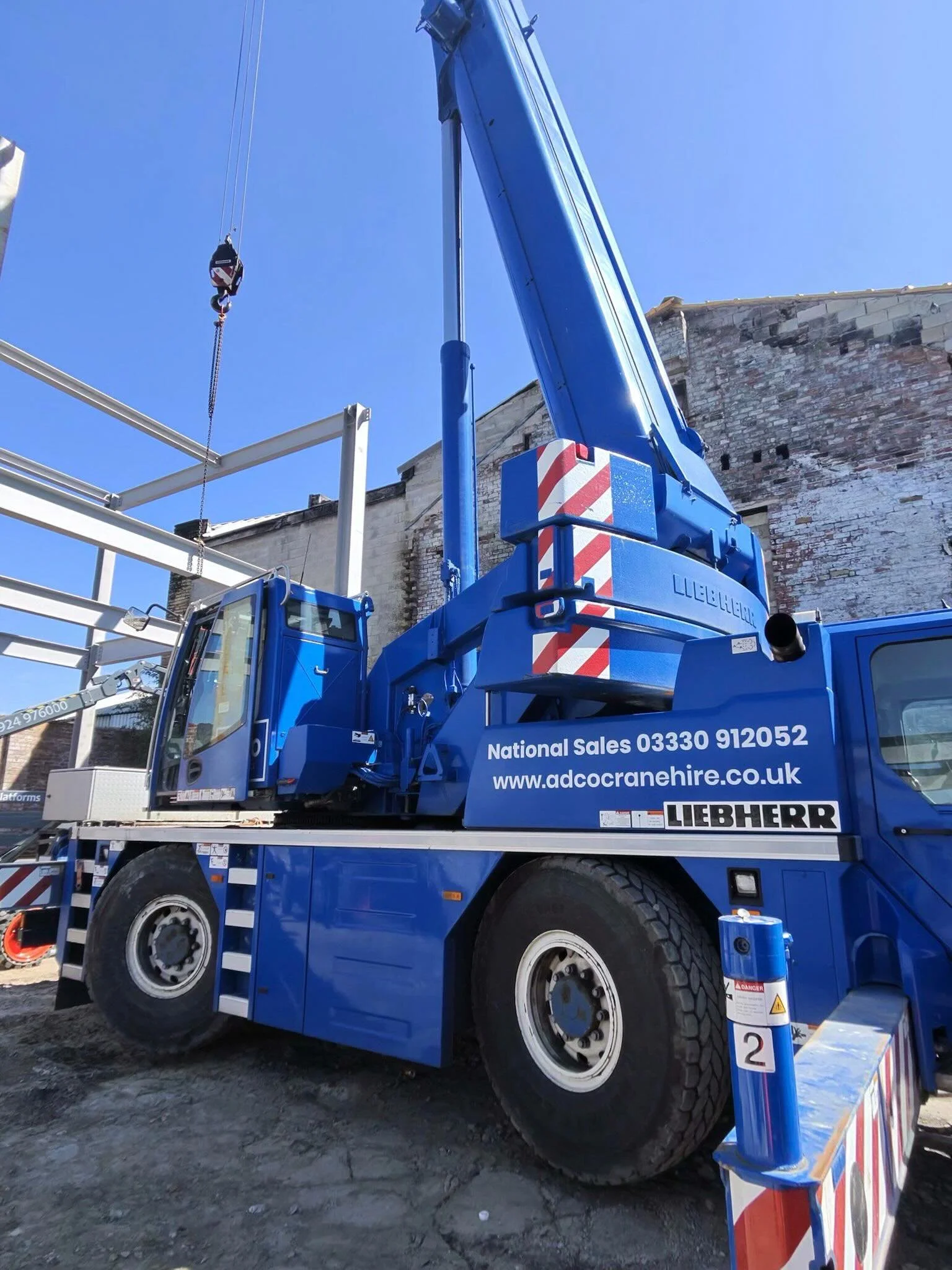 Steel going up, precision on point 💪

Another smooth lift completed by the Adco team because when it comes to getting the job done safely and efficiently, experience matters.

Need a Contract Lift or Crane Hire for your next project? 
We&rsquo;ve go