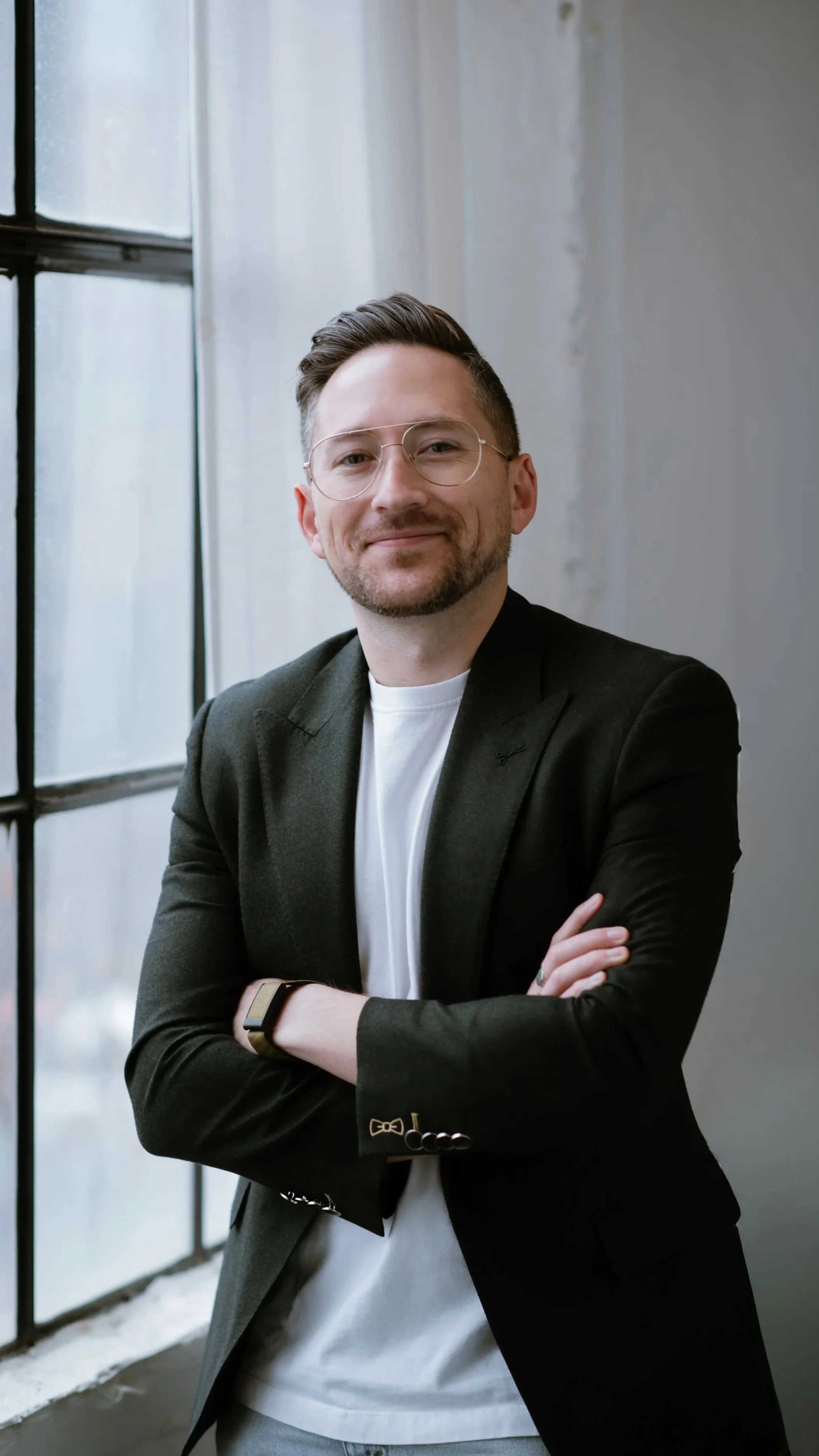 Headshot of Stephen Cassano, CEO & Founder of Bow Tie Social