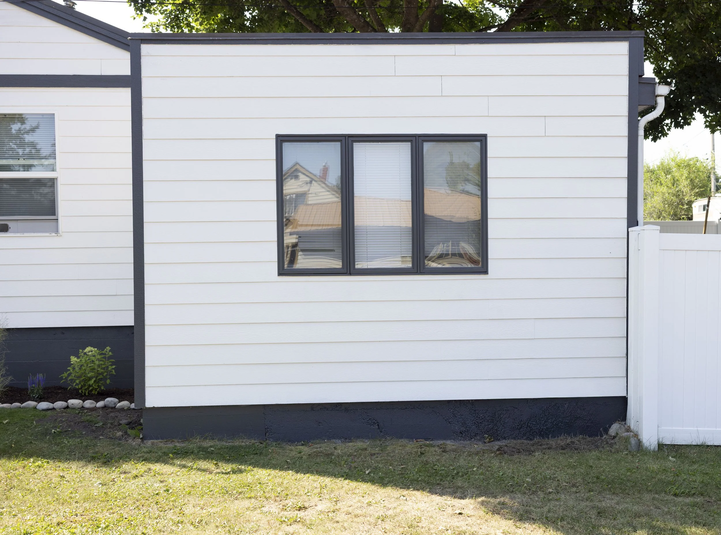 The best painters in Whitefish and Columbia Falls paint Columbia Falls home in Sherwin Williams color scheme.