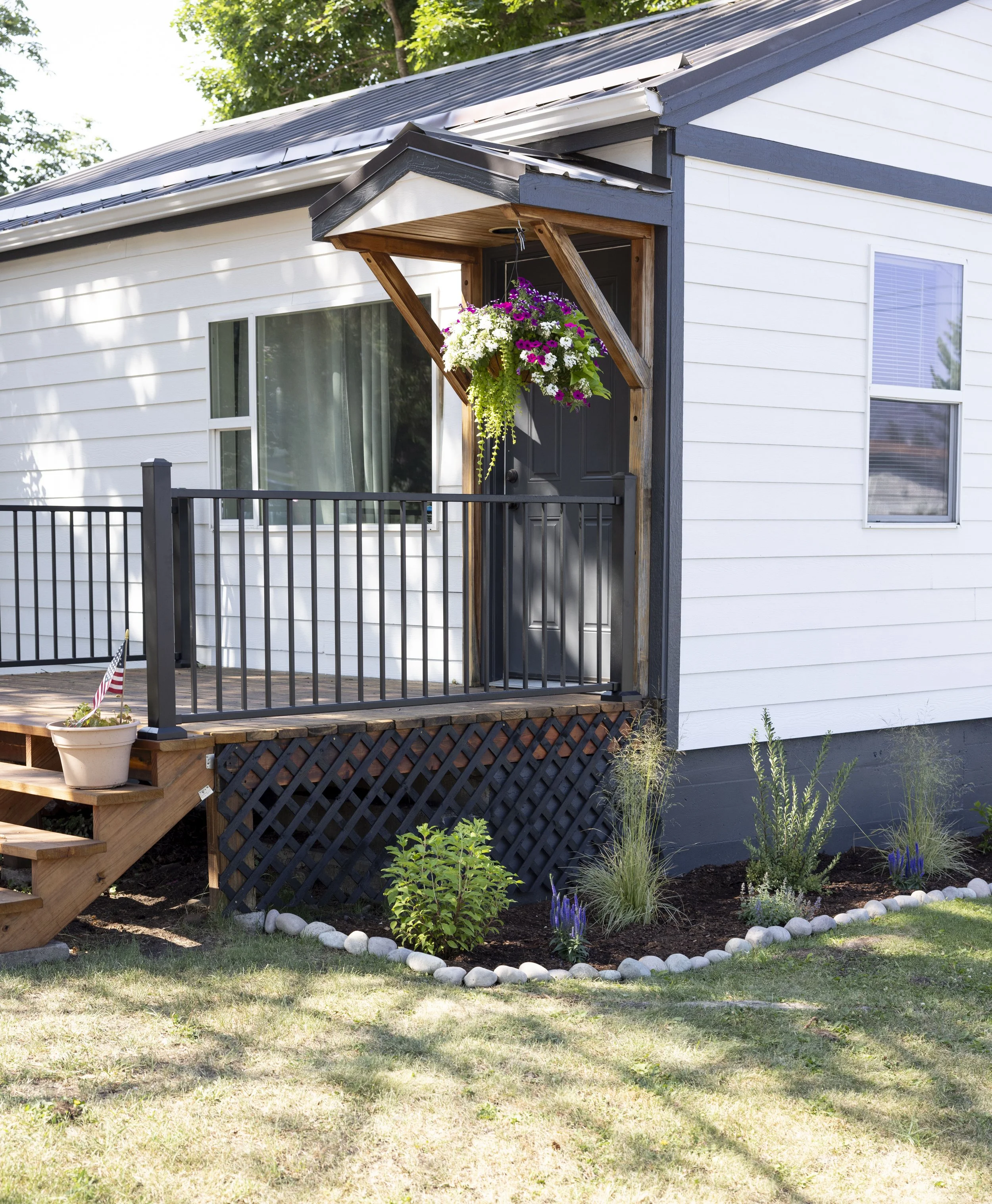 Beautiful Montana home painted by Whitefish Painting Company.
