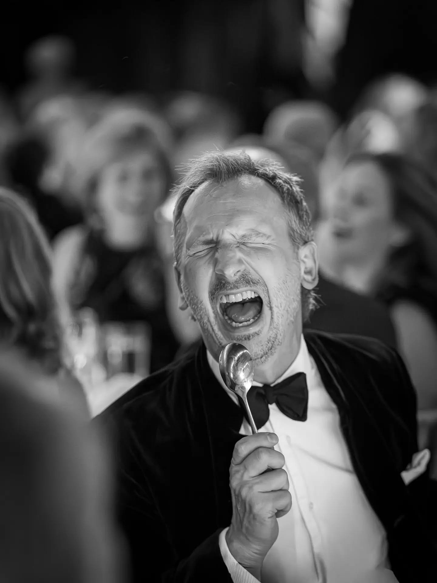 When a man and a spoon come together, there is only going to be one outcome.. especially when the music is on point.

#reportage #EventPhotography #candidphotography #photographer #BlackAndWhitePhotography