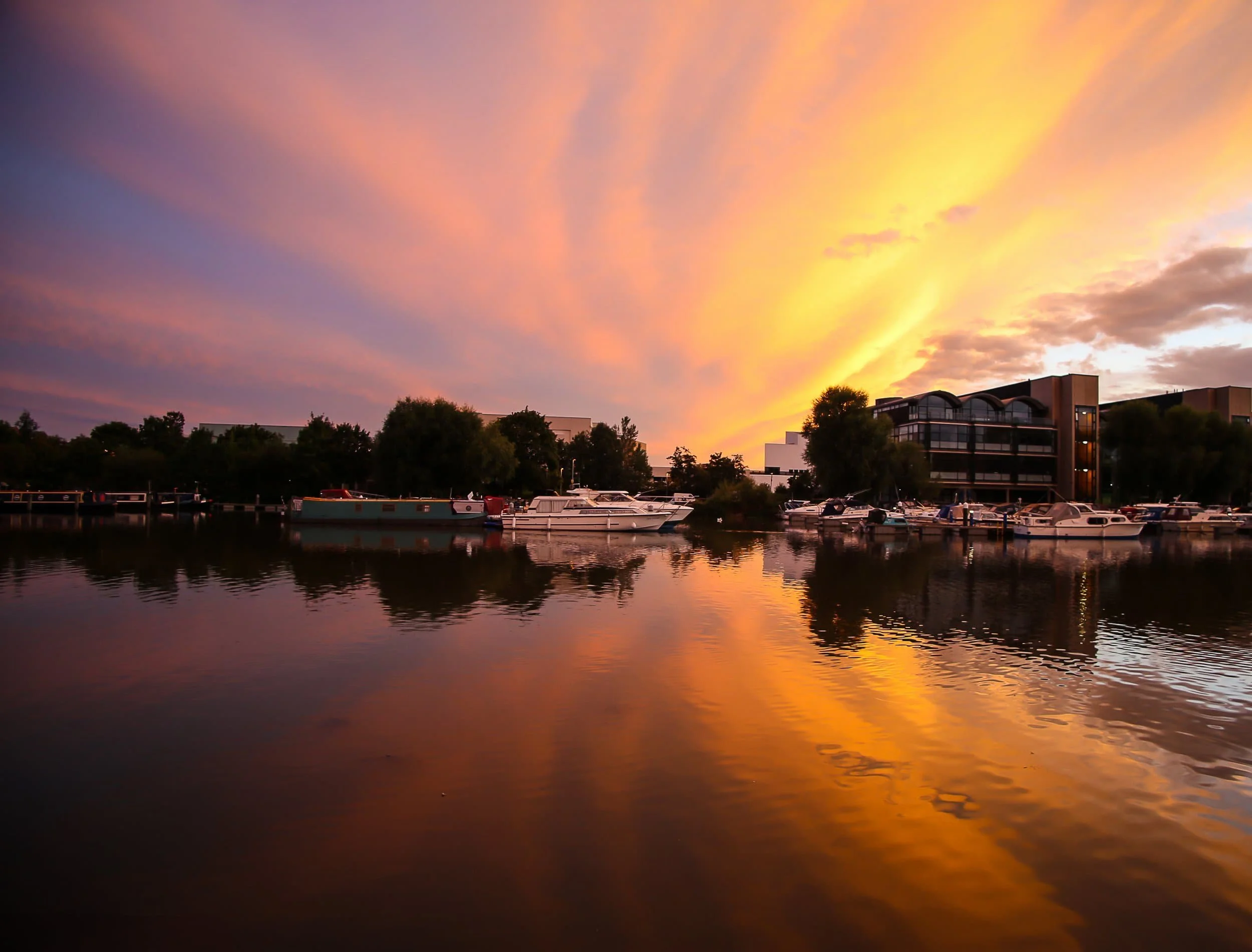A beautiful landscape of the sun setting in Lincolnshire