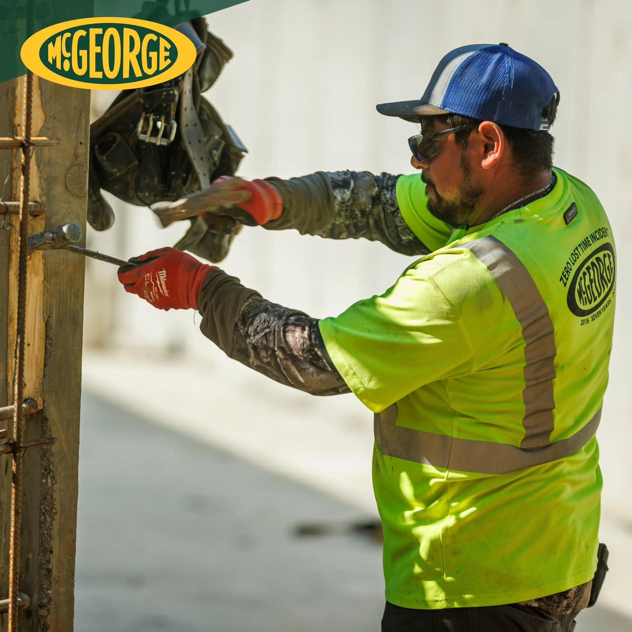 Our concrete crews deliver top-tier work across a wide range of projects. From curb and gutter to large foundations, our team has the experience to do the job right.