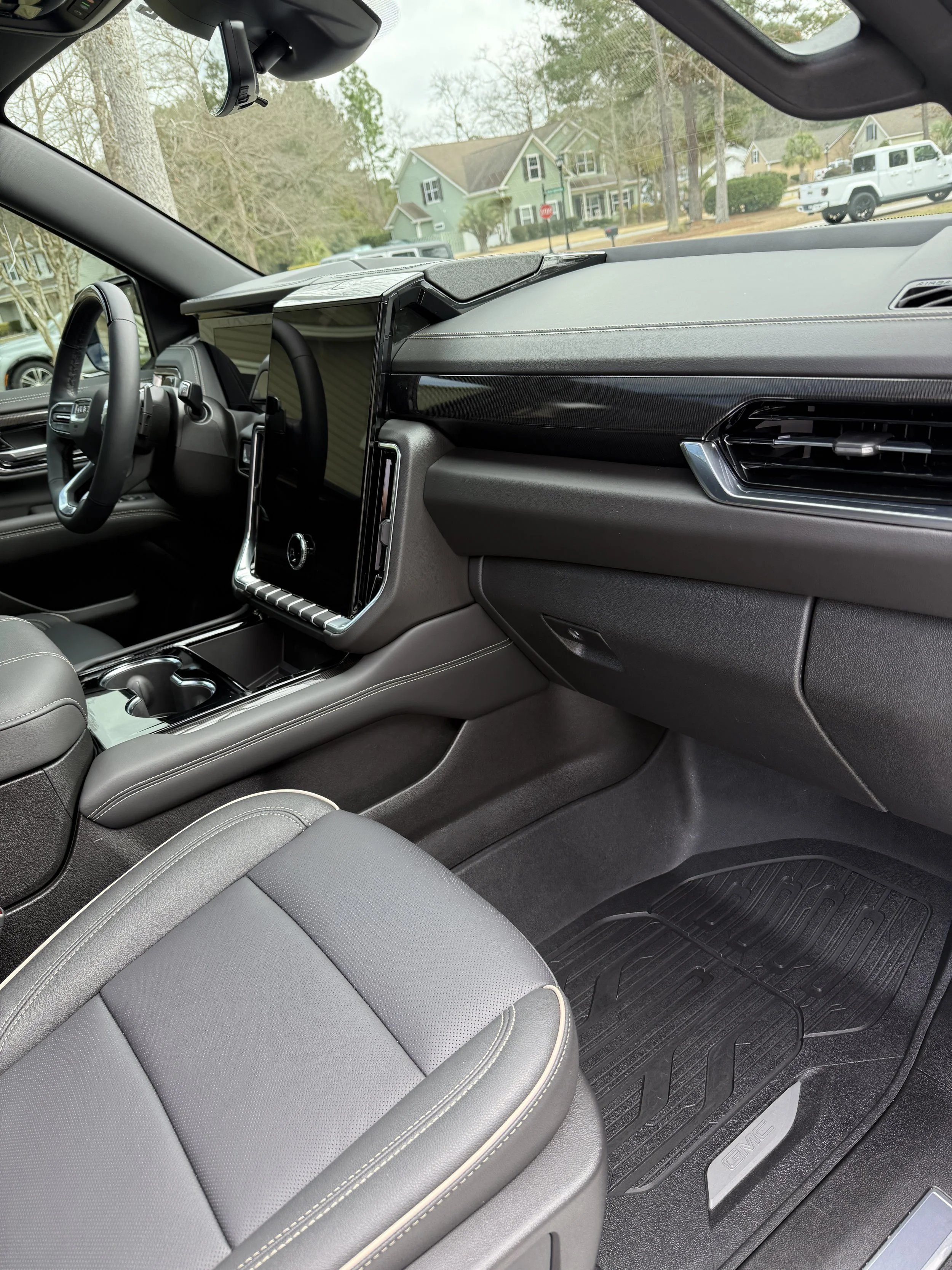 GMC Yukon Elevation Interior