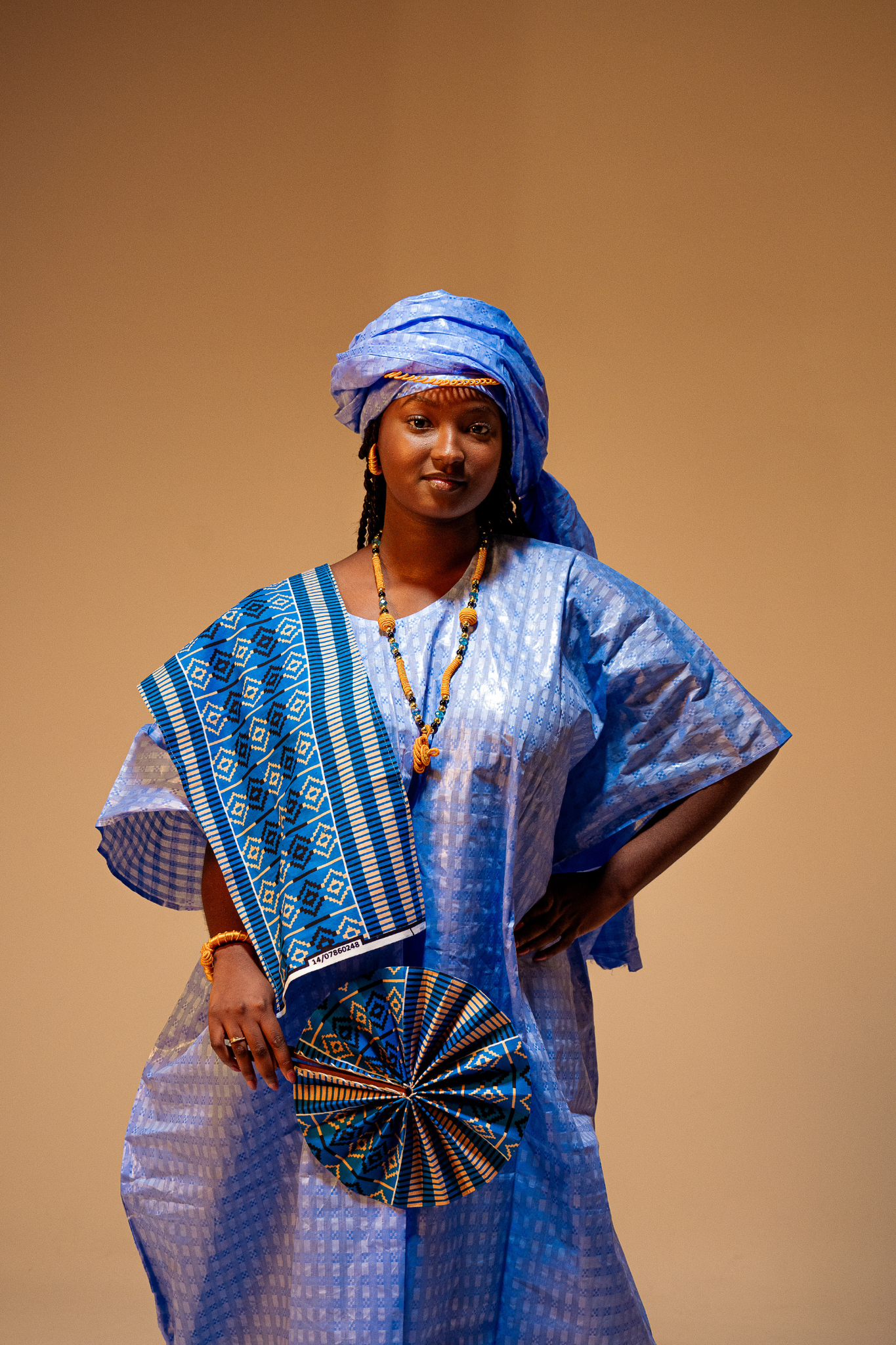 Grand boubou bazin femme.png