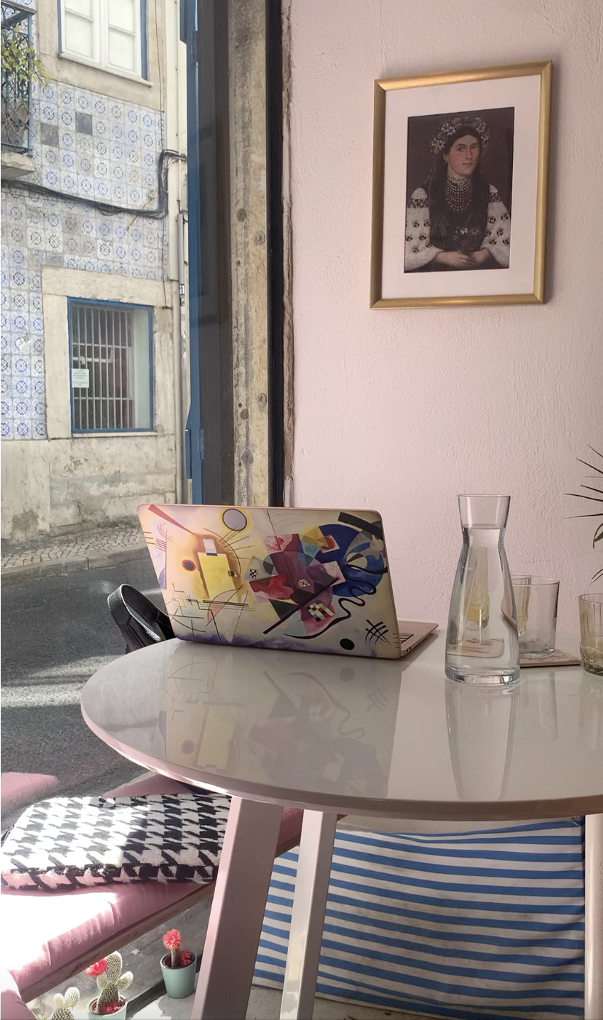 The Smart Girl's Guide on How to Reuse One Essay for Multiple Scholarships