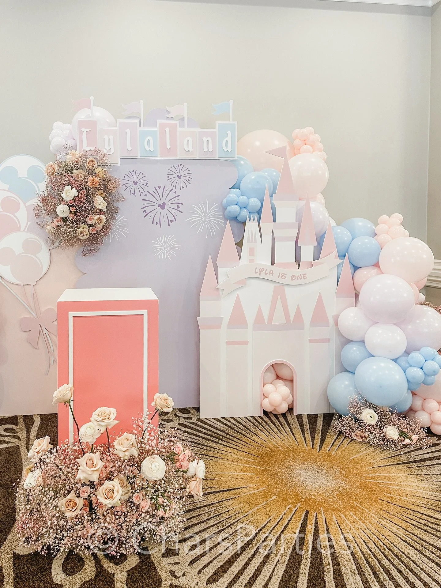 White-washed pastels, iconic Disney details, and a simplicity that exudes sophistication &hellip; Lyla&rsquo;s first birthday was everything this Disneyland lover dreamed of, and more 😍 
Thank you @pamglam, for trusting us with your beautiful vision