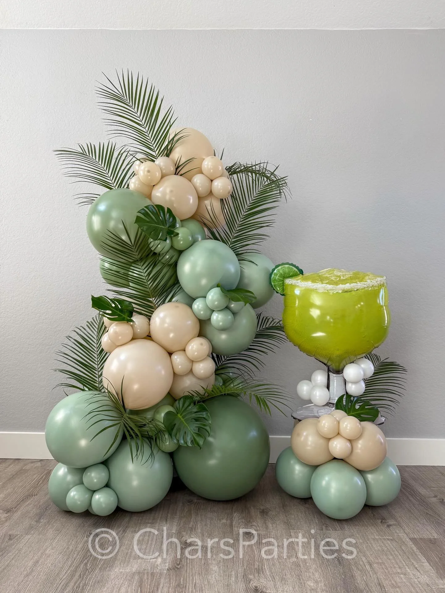 These are Grab &amp; Go Balloons! 
Featuring a free-standing 6ft balloon garland and a balloon stack - ready for pickup in Mission Viejo. All you need is a large SUV or van for transport 🙌🏼 
.
Grab &amp; Go packages are custom designed to feature y