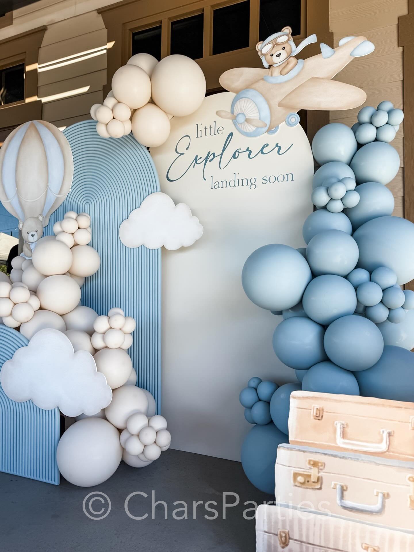 The greatest adventure is about to begin - A little explorer is landing soon! ✈️🧸🧳
.
.

Design, rentals, and balloon styling @charsparties 
Installation @likehelenoftroy 🙌🏼
.
#babyshower #littleexplorer #babyshowerinspo #charsparties #ocballoonst