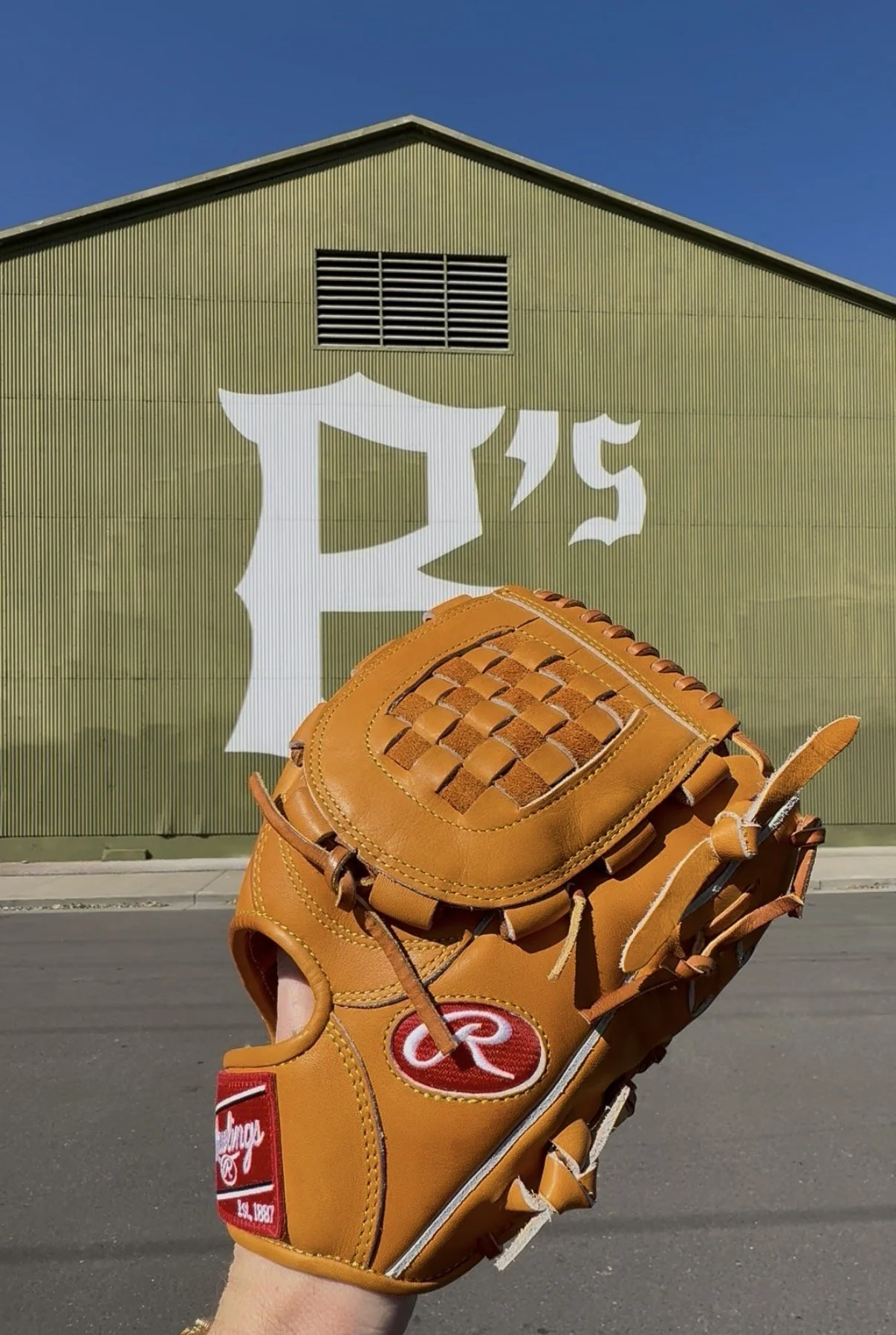 Glove of the Series: Long Beach Coast 
