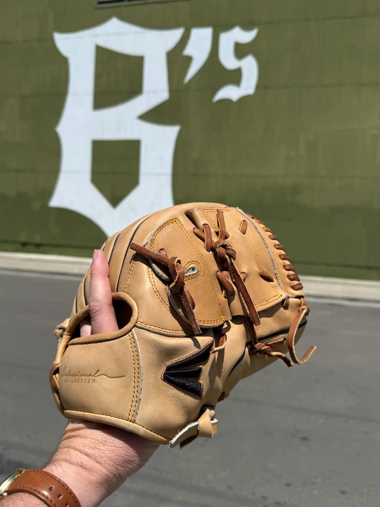 Glove of the Series: RedPocket Mobiles  