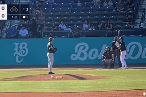 Game 77 Recap, Aug. 15: Past the Fence