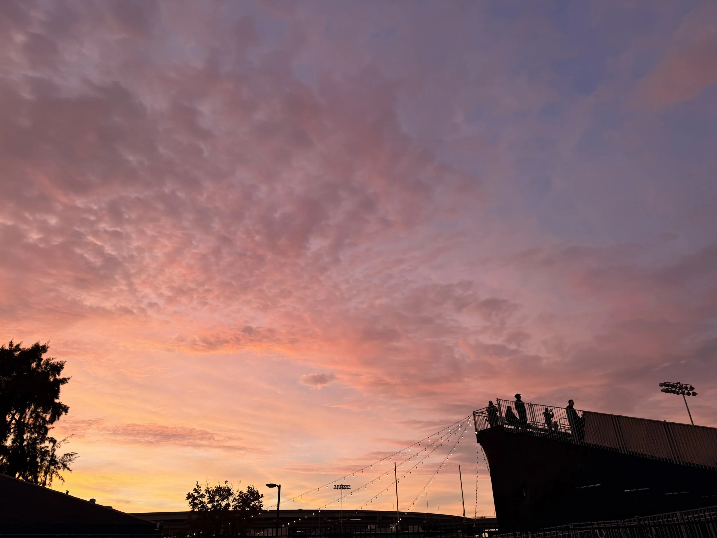 Game 87 Recap, Aug. 27: What a Sunset