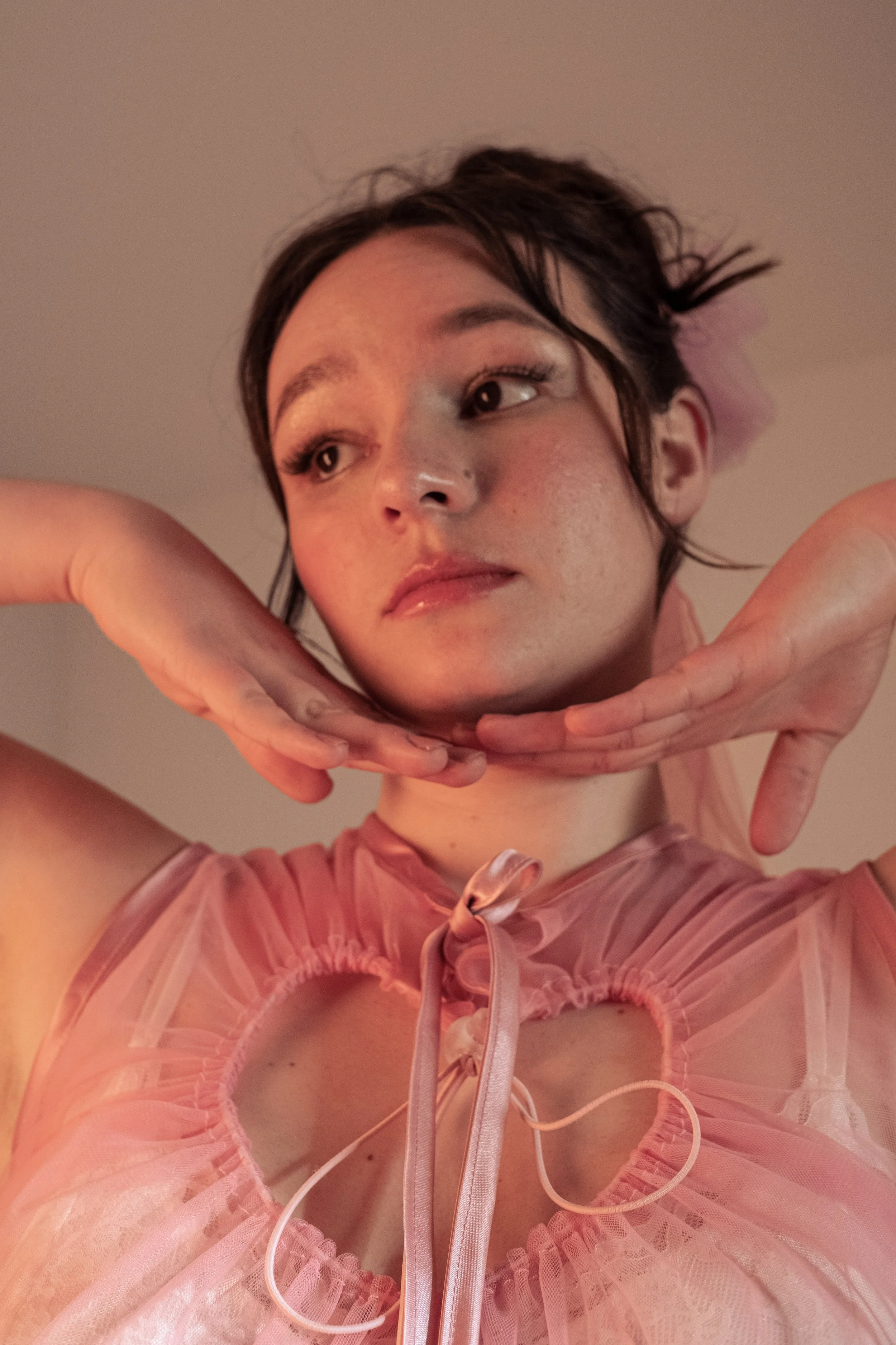 Ronja Lou, Deutschpop-Musikerin aus Berlin, Portrait