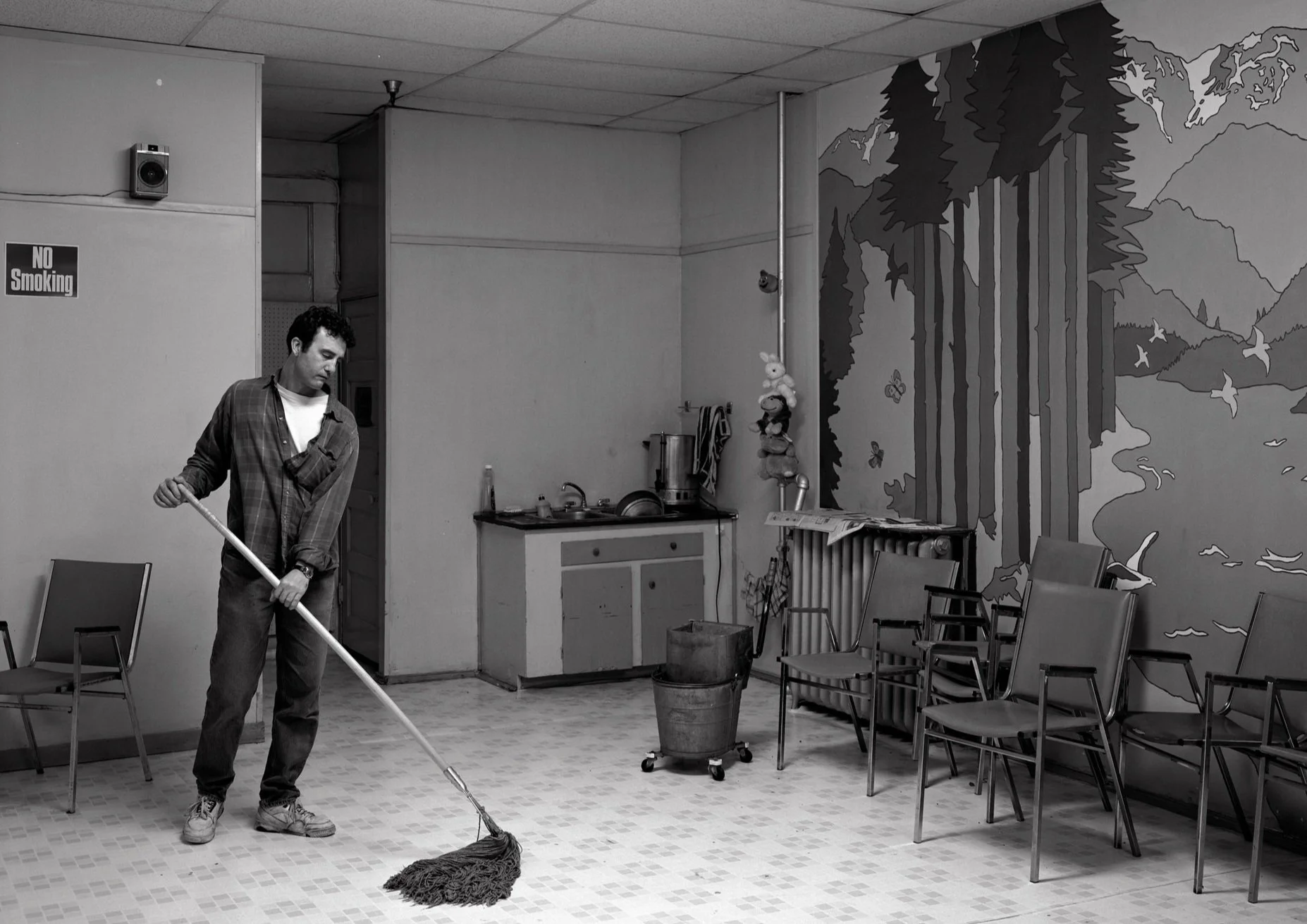 Volunteer (1996) - Jeff Wall 