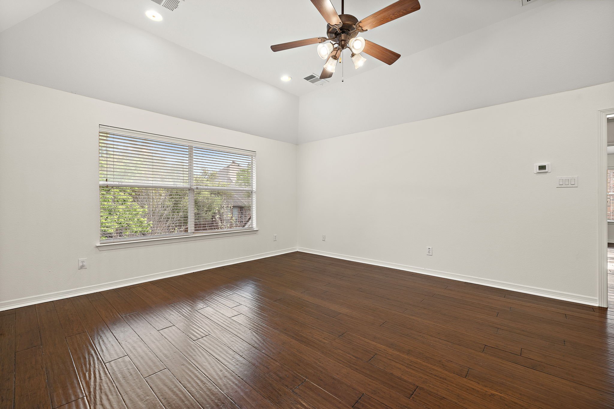 35-web-or-mls-2236 Fernspring Dr KCP 032426 - 16.jpg