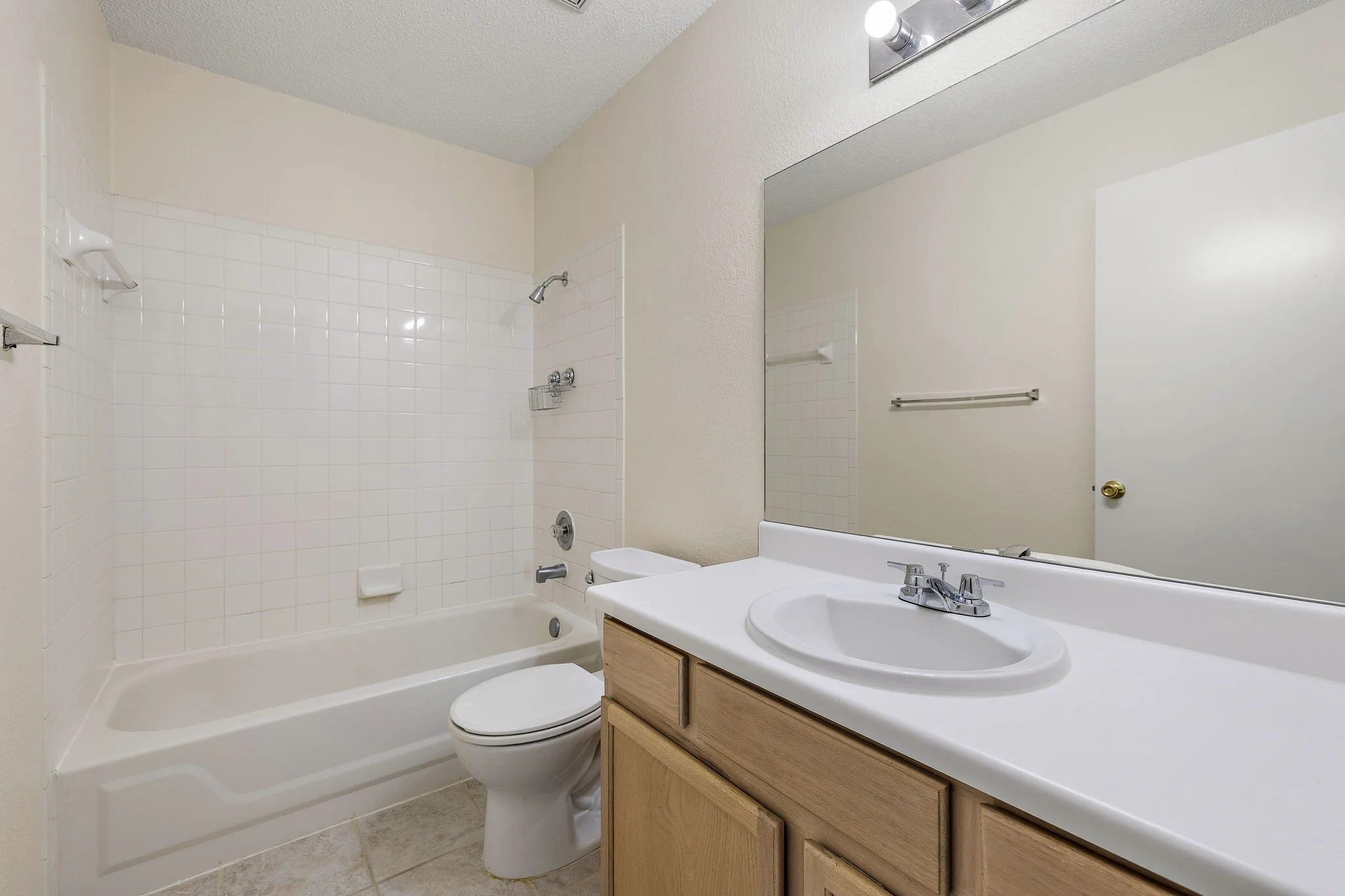 20-web-or-mls-2202 Clayton Way KCP 121625 - 16.jpg