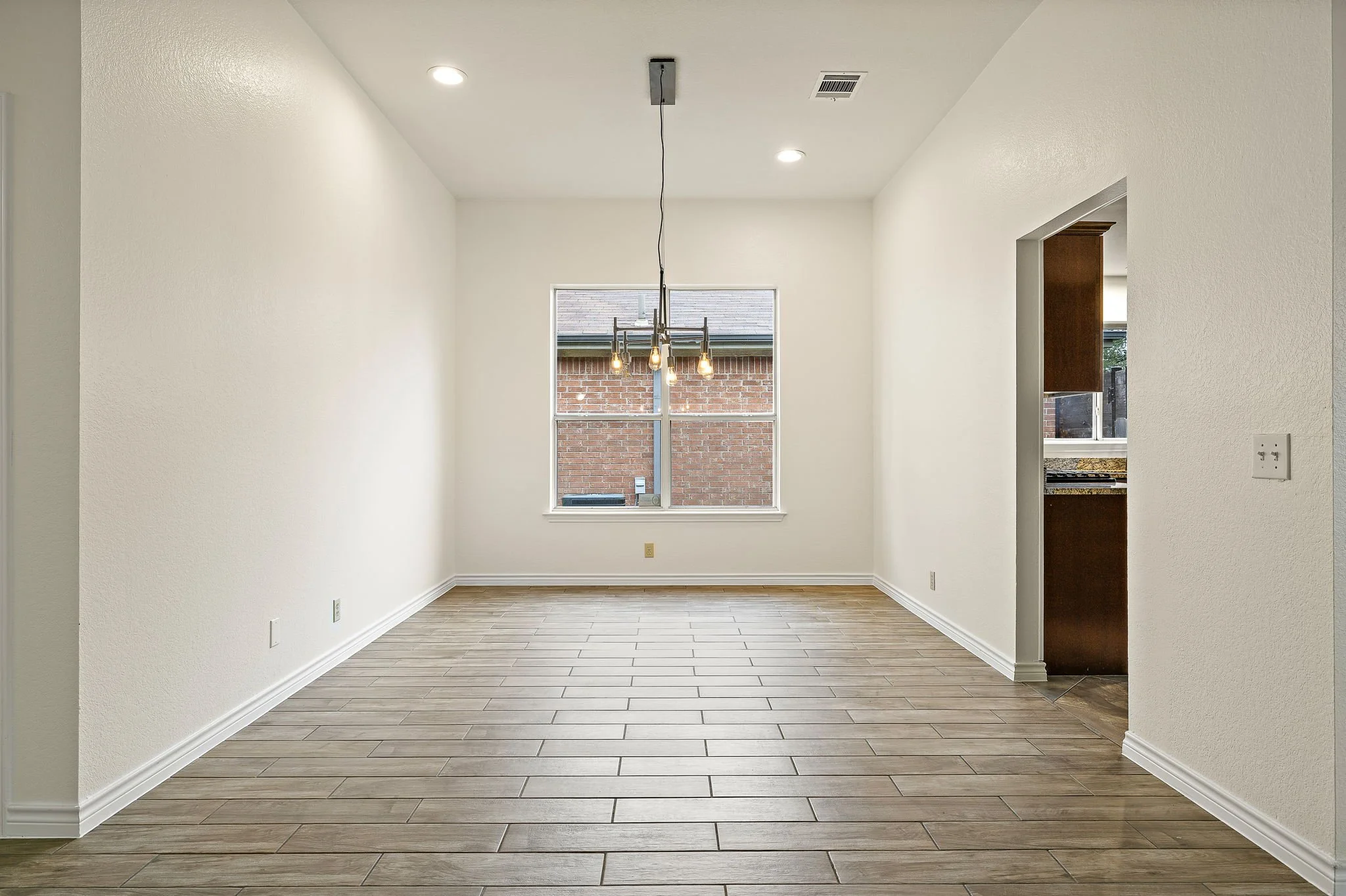 10-web-or-mls-2422 Agarita Trail KCP 042926 - 138.jpg