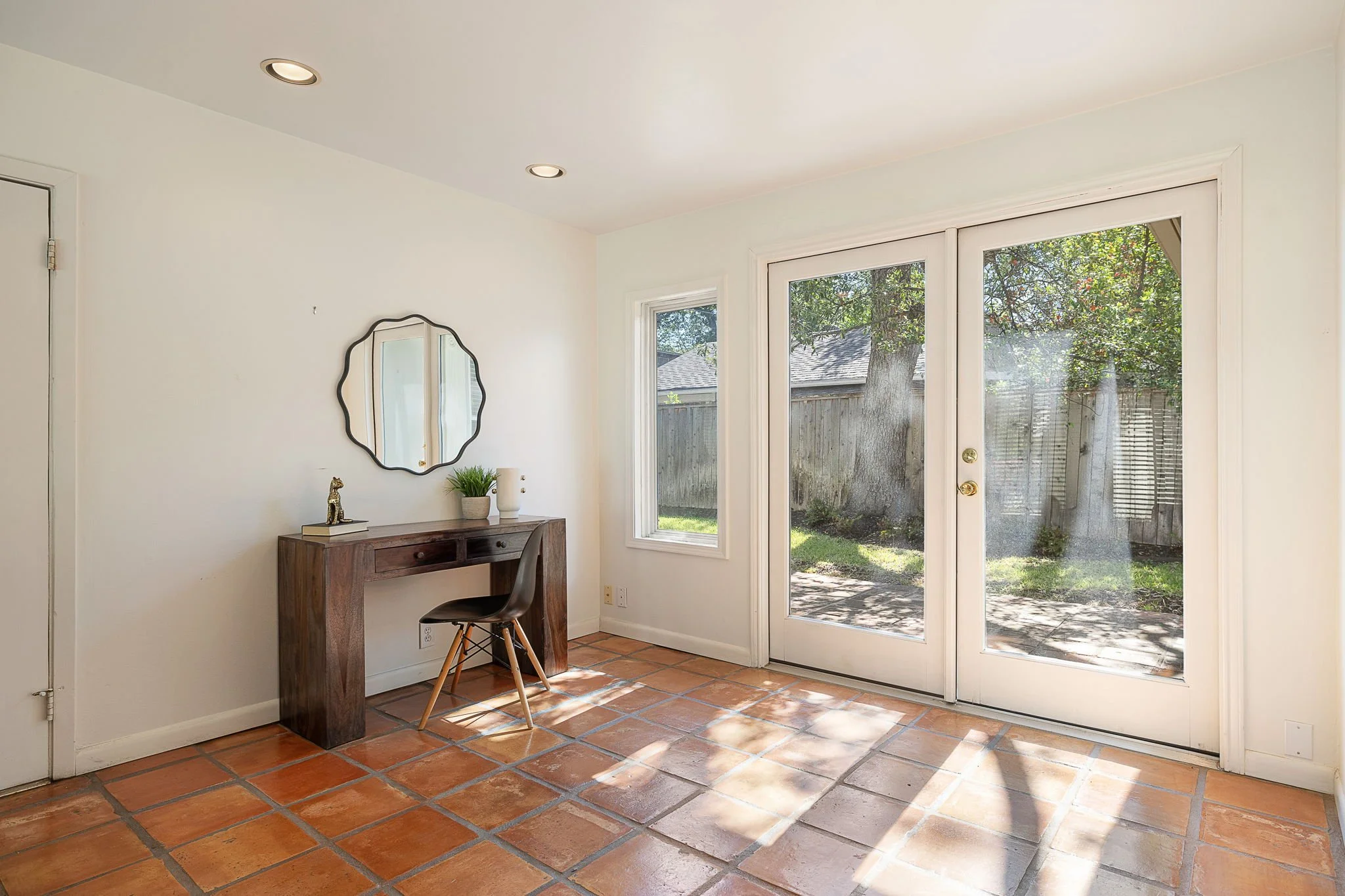 17-web-or-mls-1614 Preston Ave KCP 040626 - 75.jpg