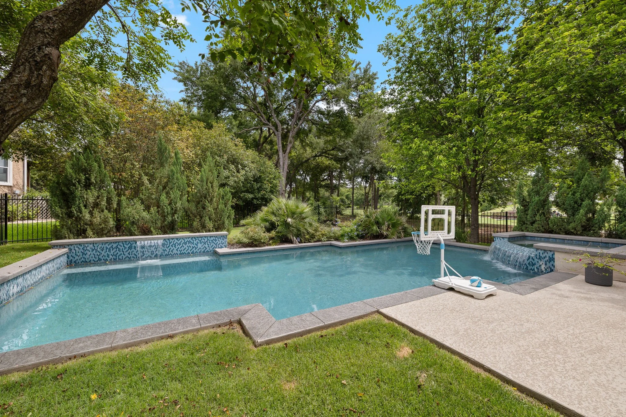 42-web-or-mls-2263 Hamlet Cir KCP 061926 - 269.jpg