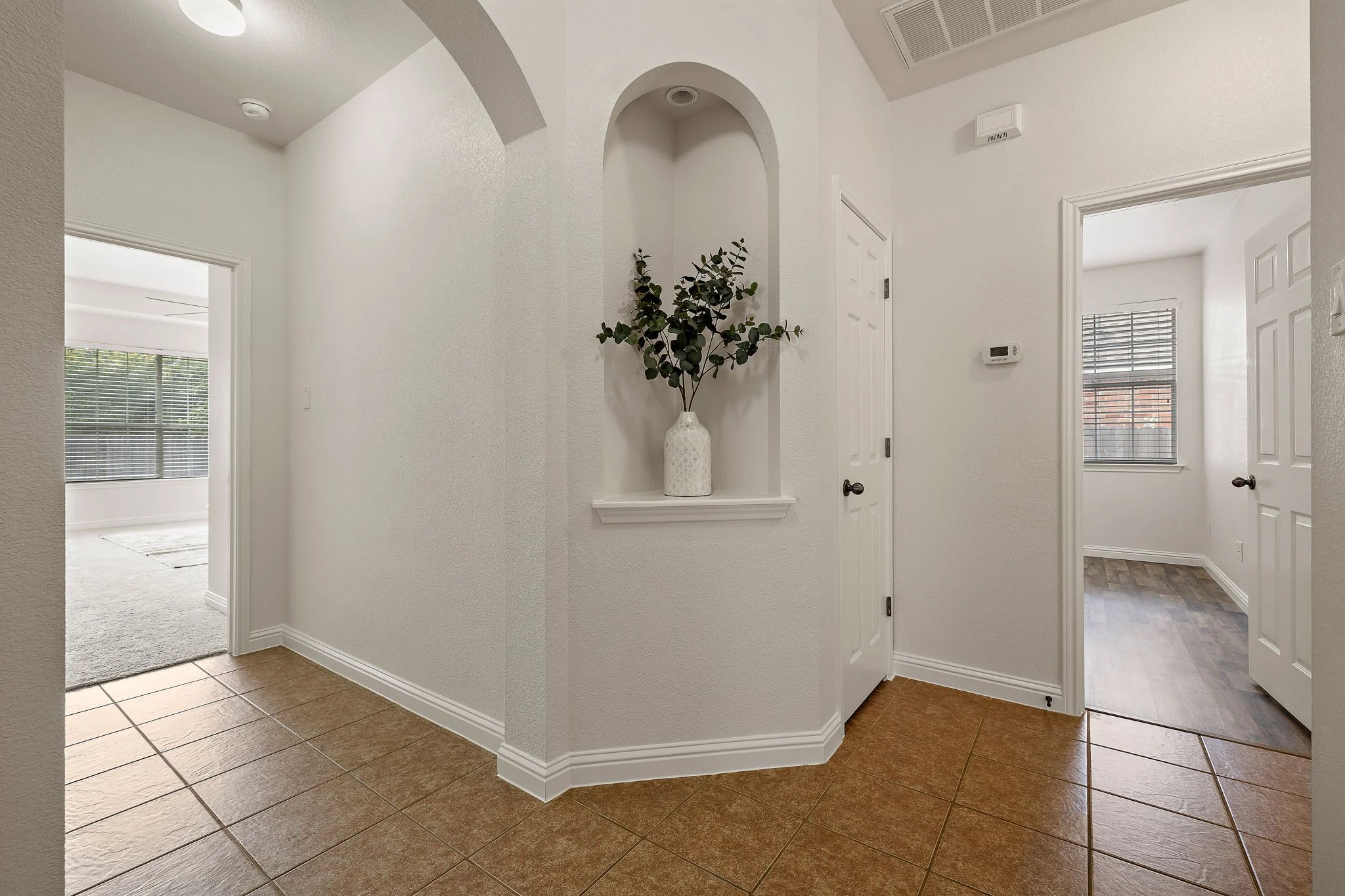 16-web-or-mls-1115 Canyon Maple Rd KCP 060326 - 73.jpg