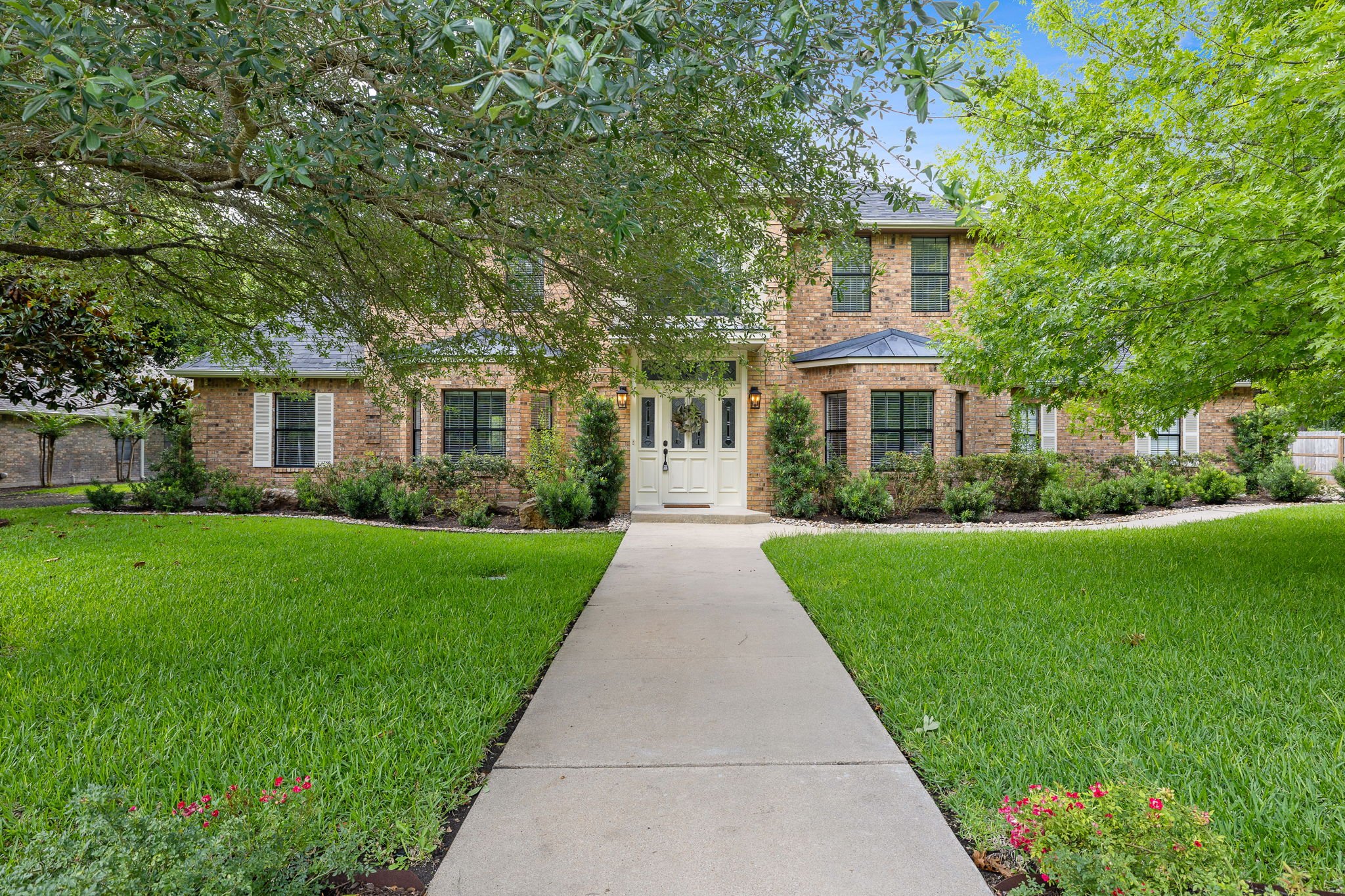 3-web-or-mls-10 Oak View KCP 060826 - 245.jpg
