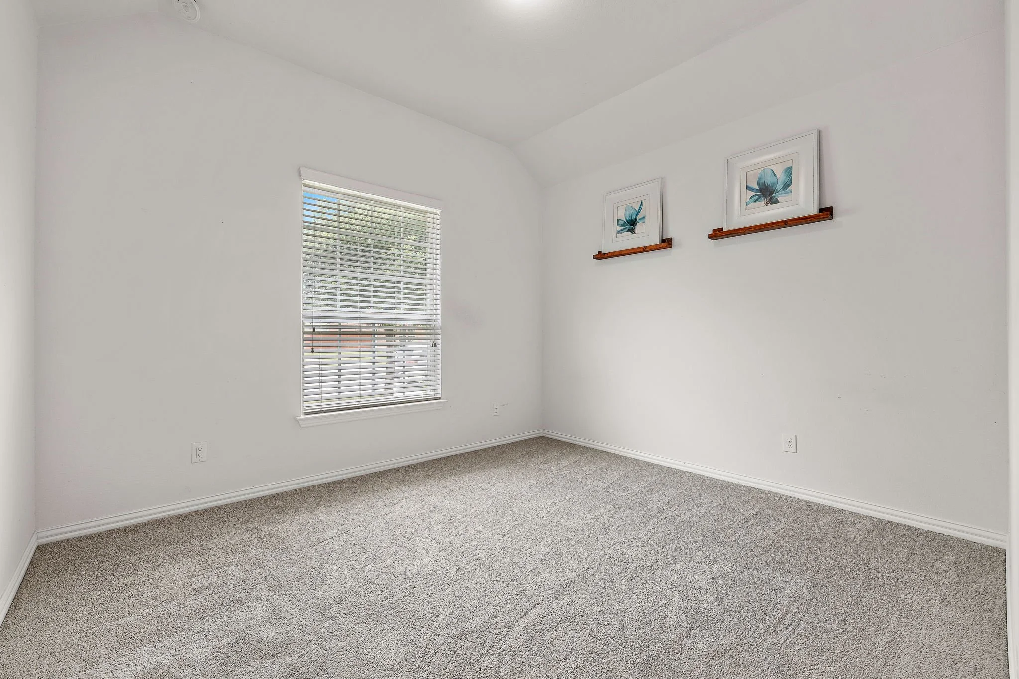 1-web-or-mls-5863 Parma St KCP 050826 - 1.jpg