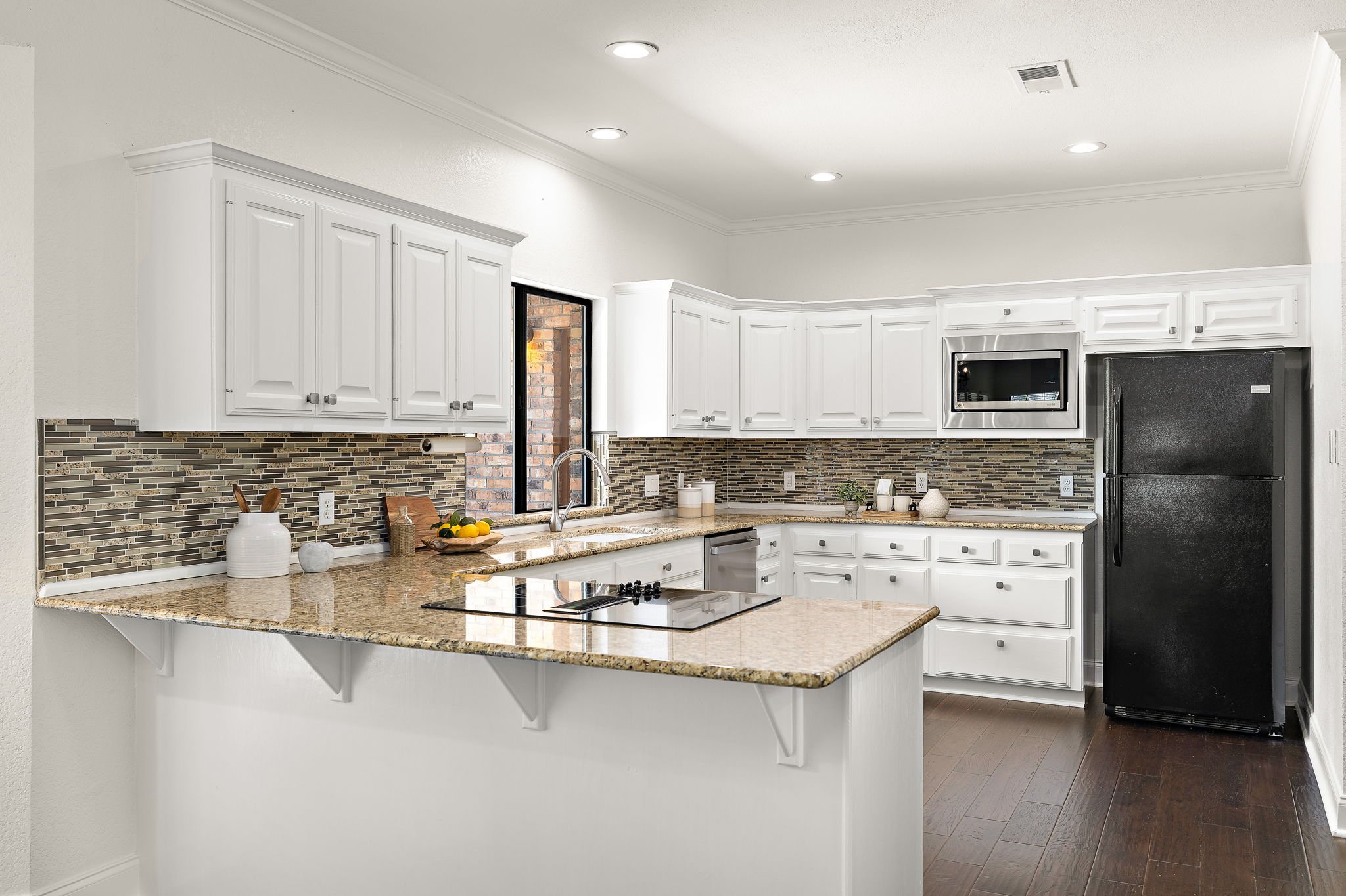 17-web-or-mls-10 Oak View KCP 060826 - 188.jpg