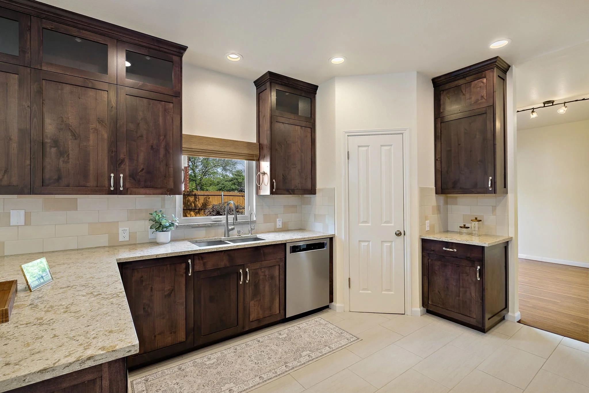 11-web-or-mls-2201 Kerr Trail KCP 032526 - 22.jpg