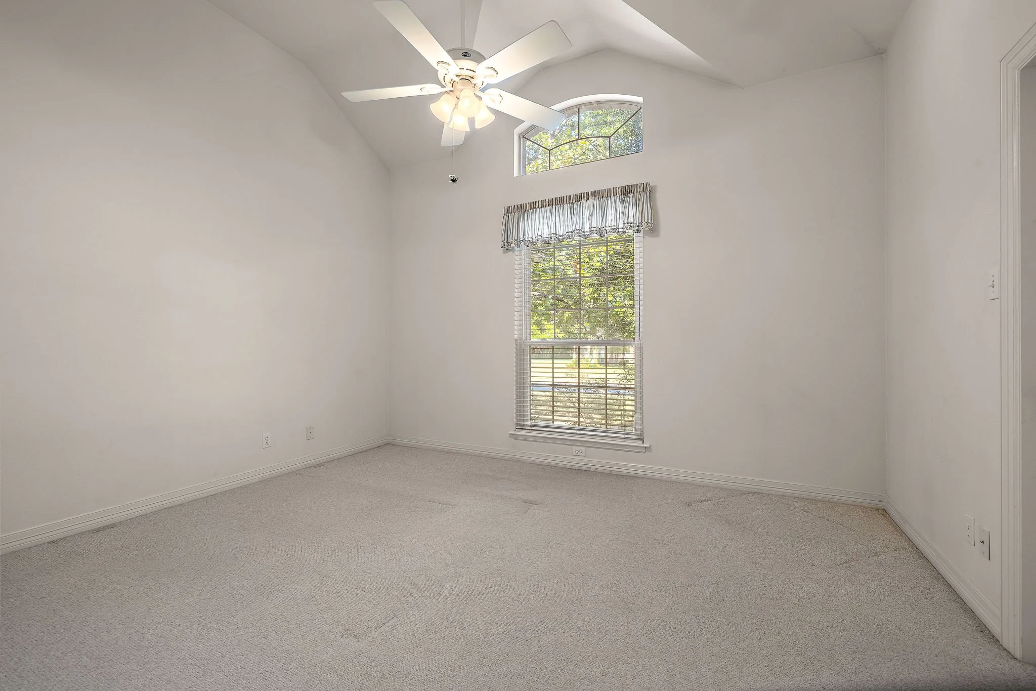 31-web-or-mls-14 Scenic Terrace KCP 102725 - 113.jpg