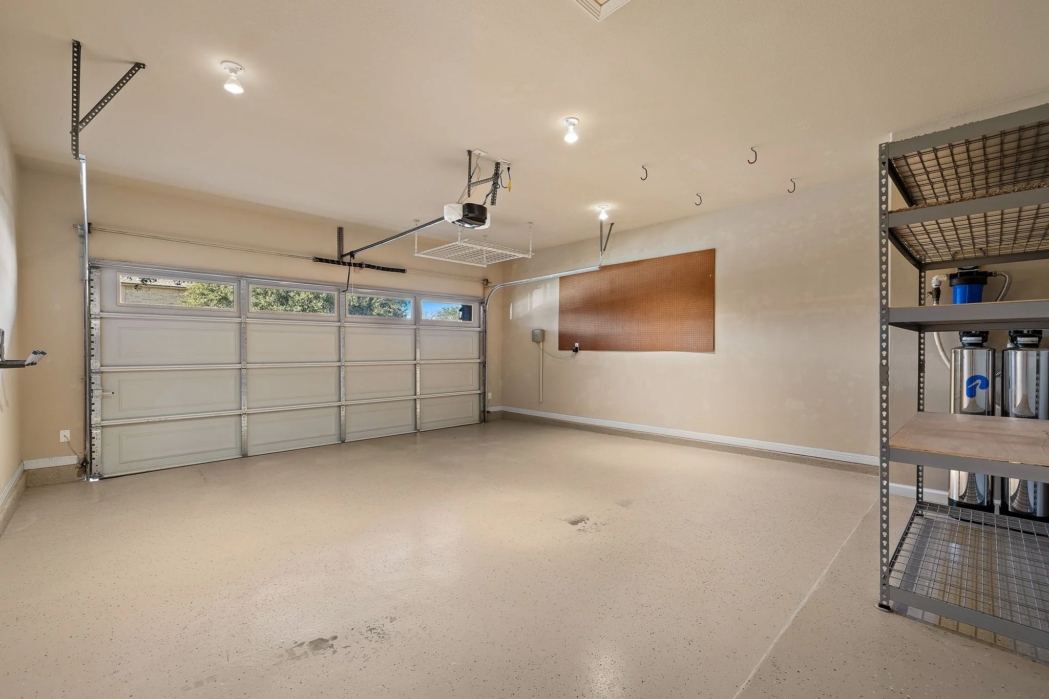 31-web-or-mls-3948 Sapphire Loop KCP 011426 - 44.jpg