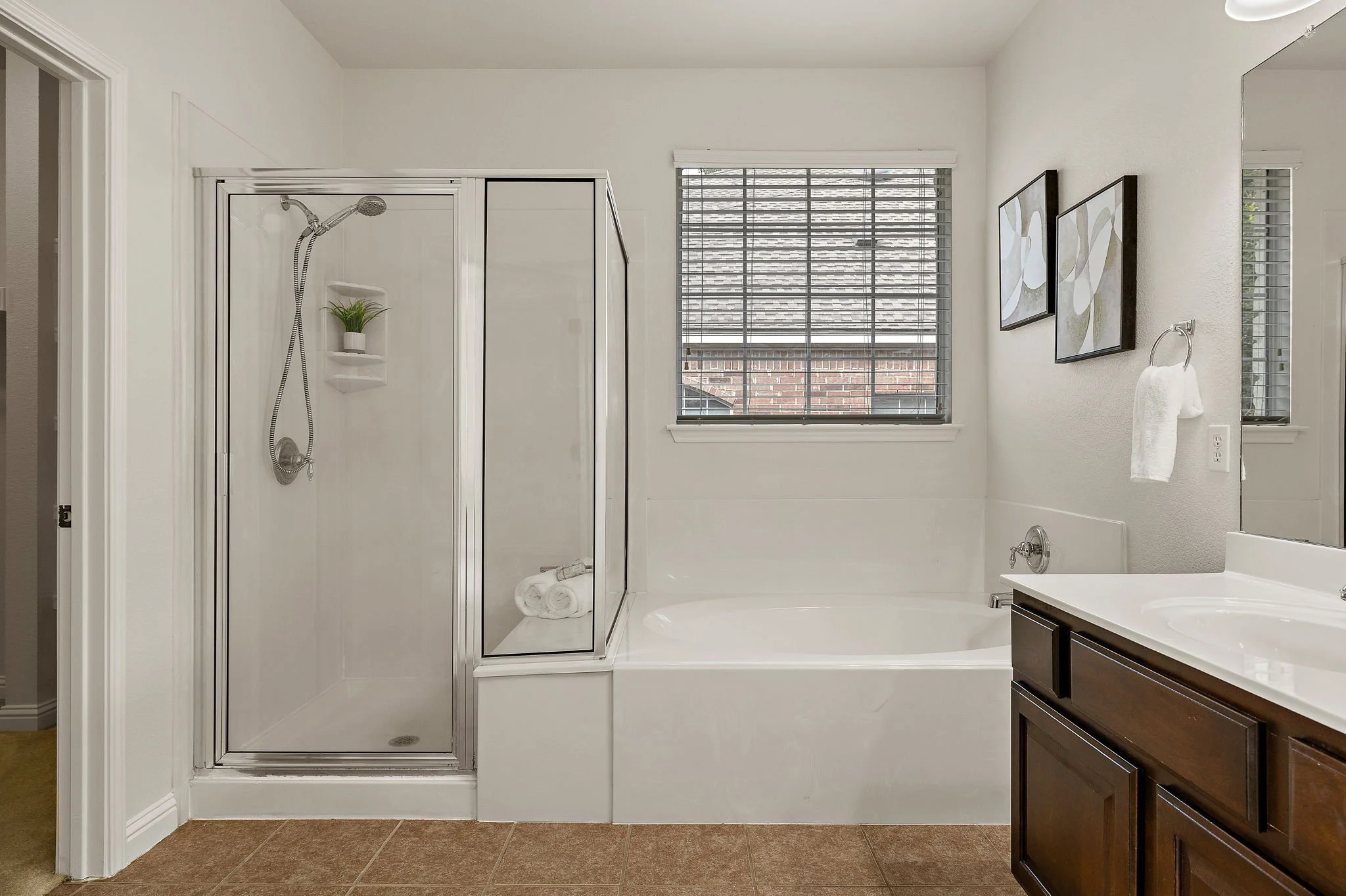 21-web-or-mls-1115 Canyon Maple Rd KCP 060326 - 68.jpg