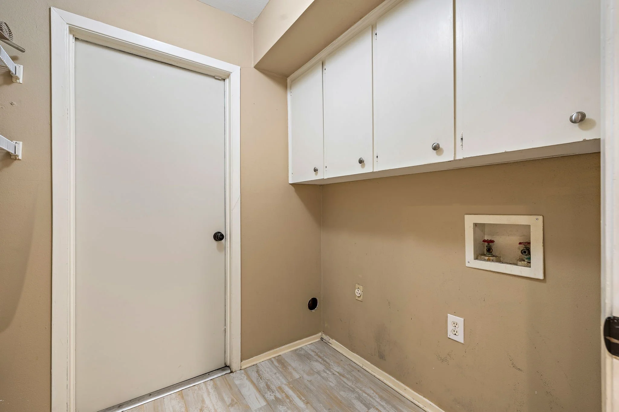 30-web-or-mls-13007 Stillforest St KCP 060325 - 104.jpg