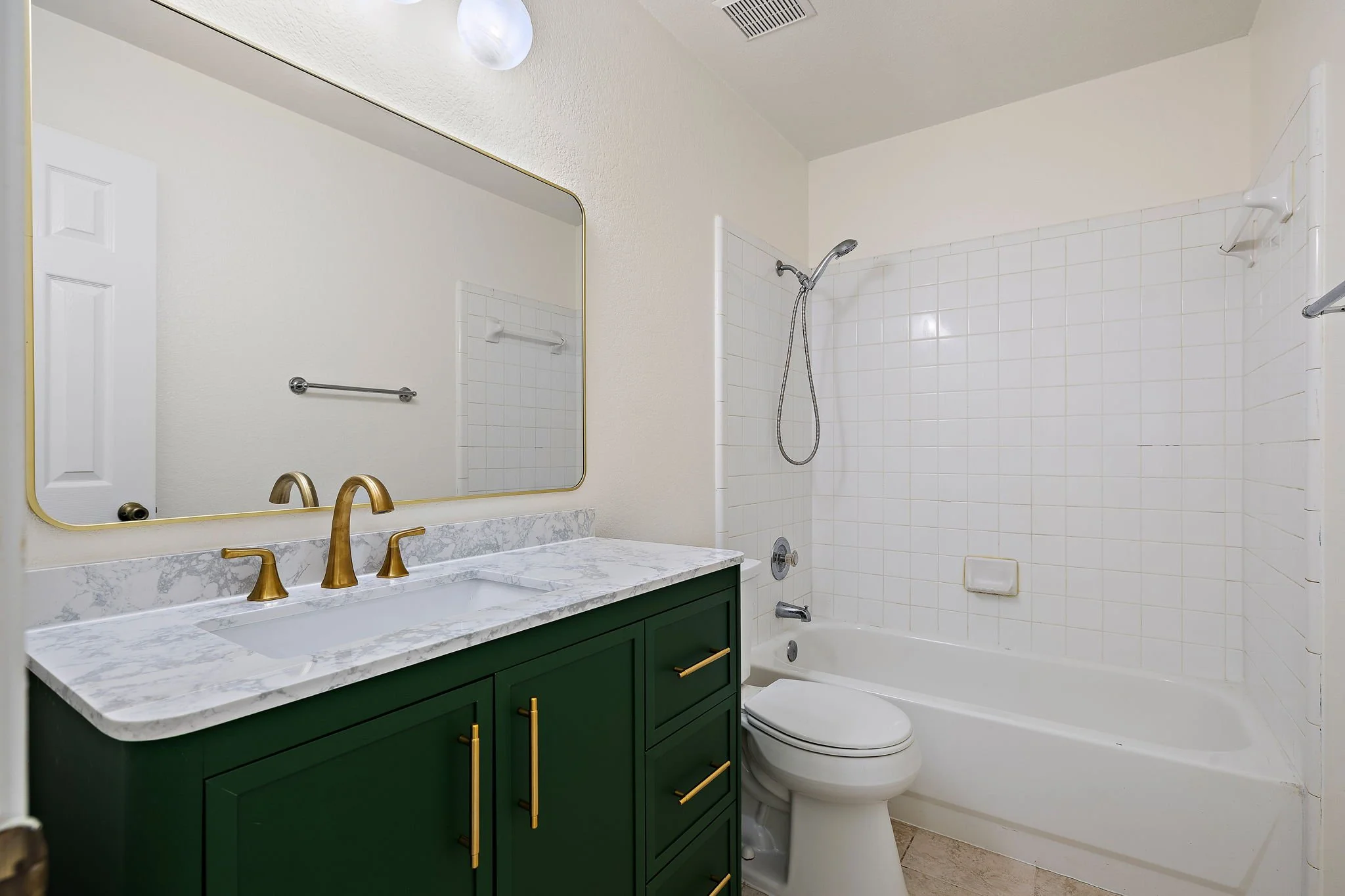 23-web-or-mls-2422 Agarita Trail KCP 042926 - 66.jpg