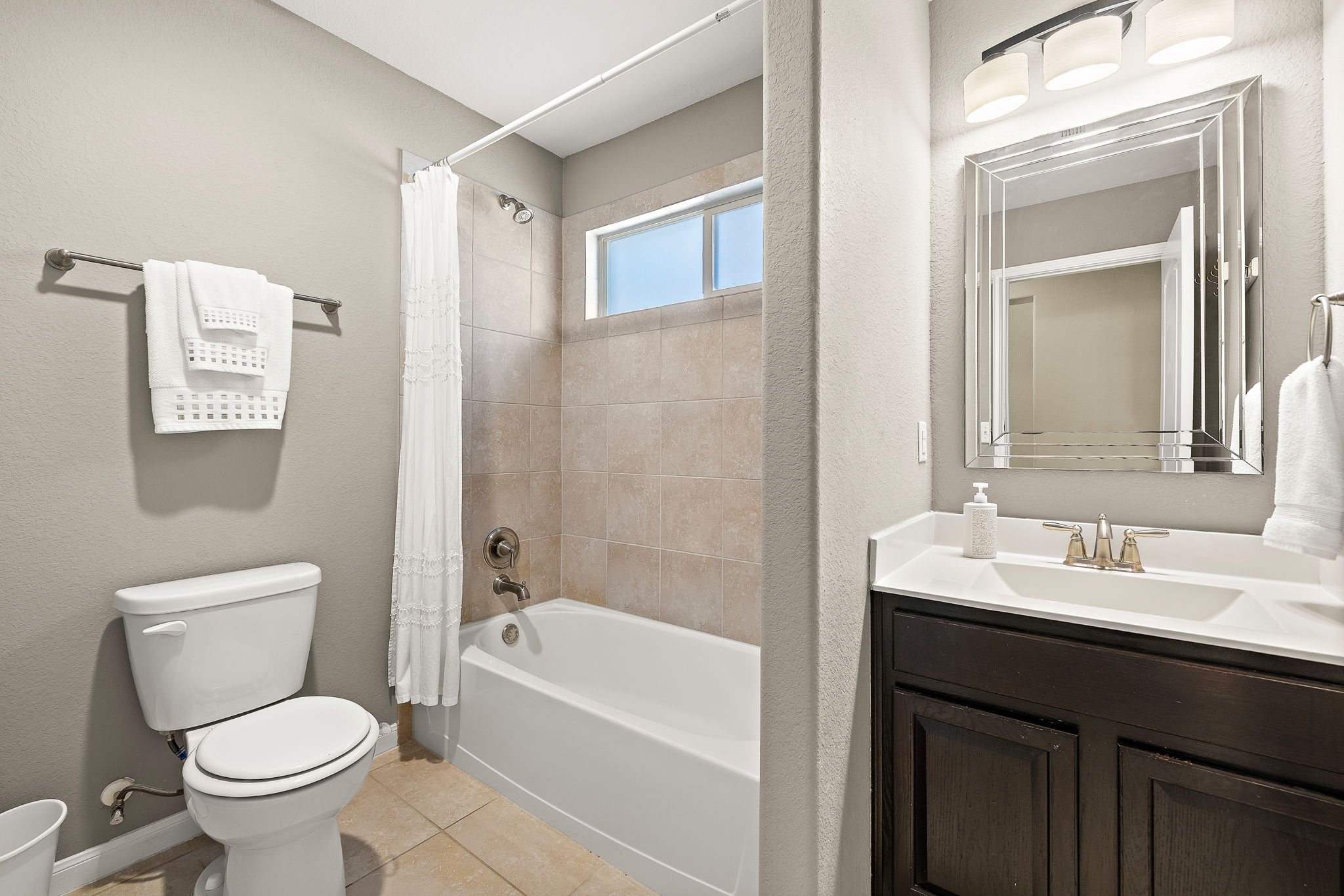 29-web-or-mls-5717 Scenic Lake Dr KCP 082526 - 11.jpg