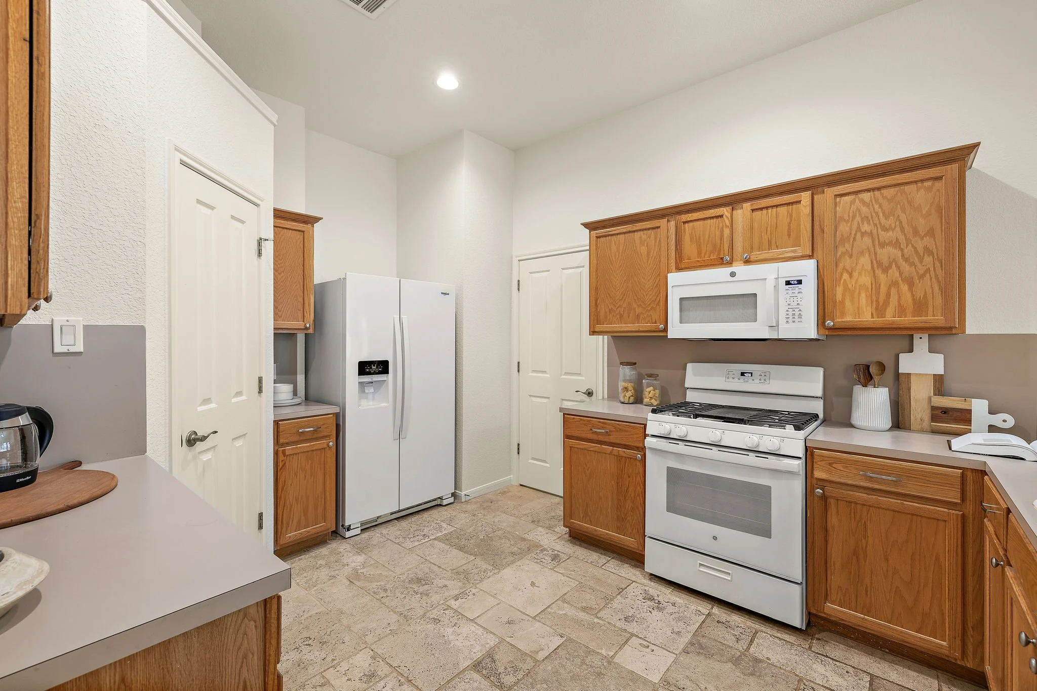 15-web-or-mls-4011 Sable Oaks Dr KCP 070926 - 145.jpg