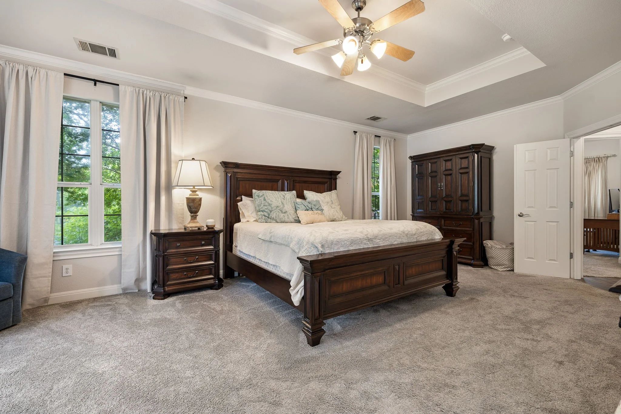 22-web-or-mls-2263 Hamlet Cir KCP 061926 - 115.jpg